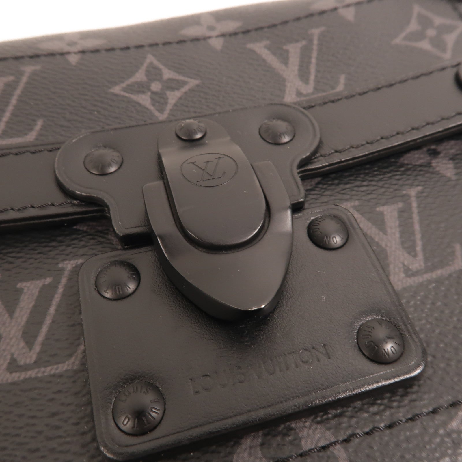 LOUIS VUITTON Monogram Eclipse Soul Trunk手挽肩背兩用袋