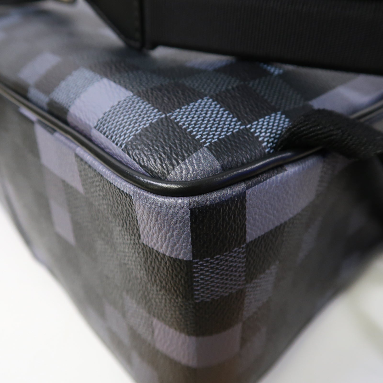 LOUIS VUITTON Damier Graphite Josh Backpack銀扣背包黑色/藍色