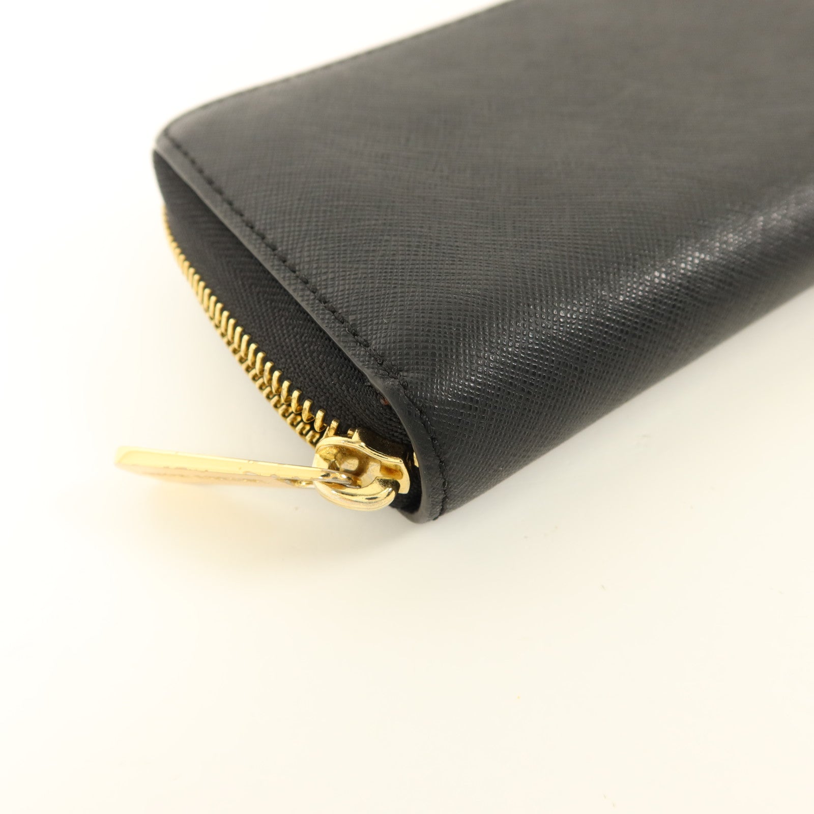 Michael Kors 牛皮皮革Zipper Round Wallet金扣錢包