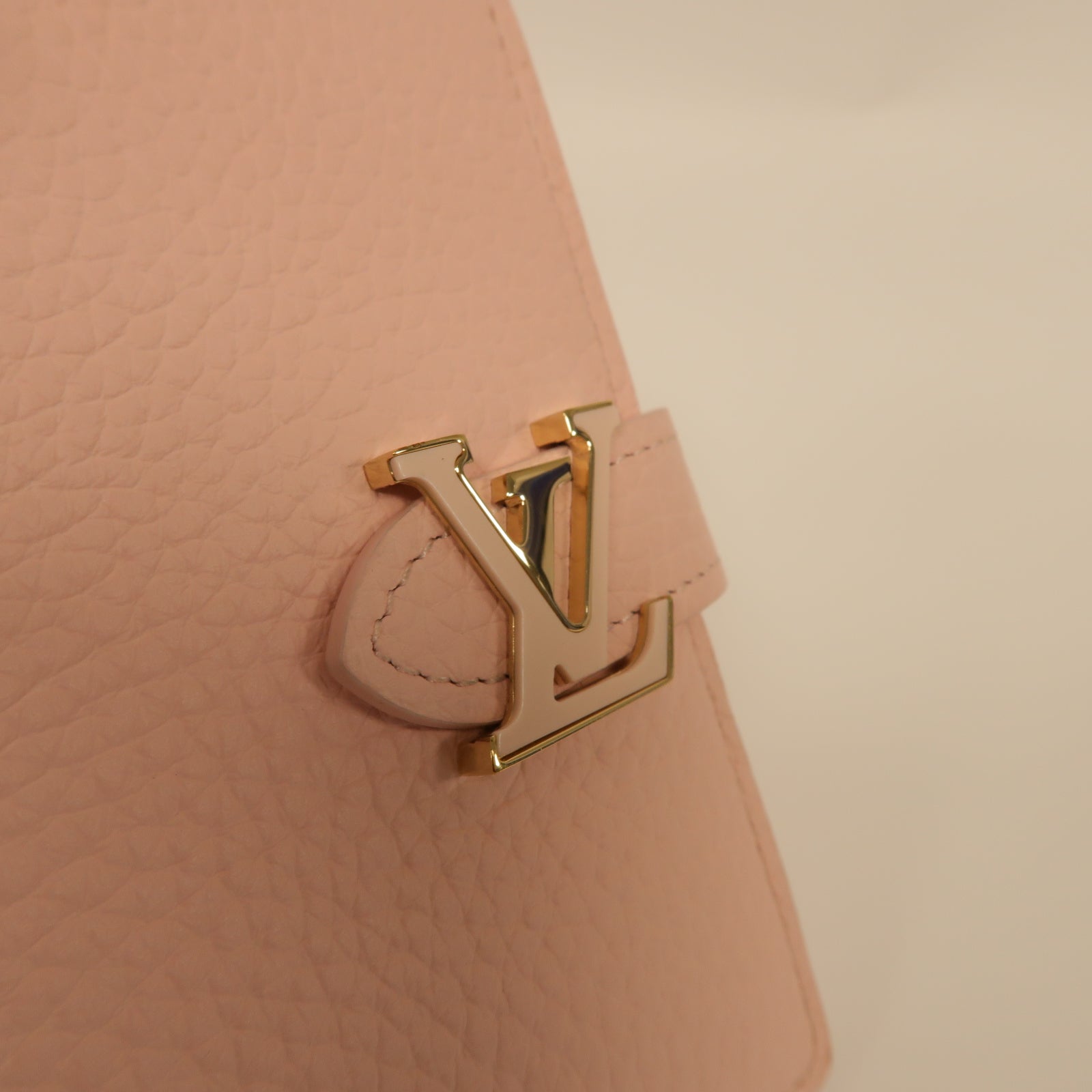 LOUIS VUITTON 【激減優惠】牛皮皮革Vertical Compact Wallet金扣錢包粉紅色