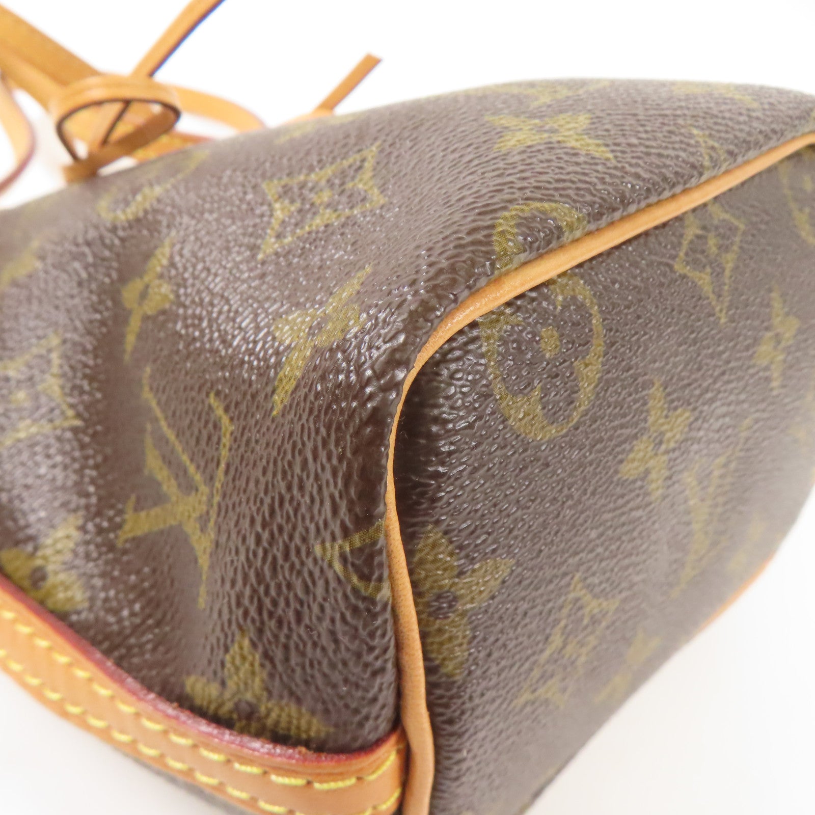LOUIS VUITTON Monogram Nano Noe金扣肩背袋