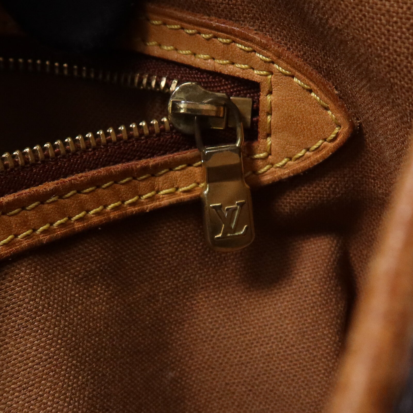 LOUIS VUITTON Monogram Batignolles Horizontal金扣肩背袋