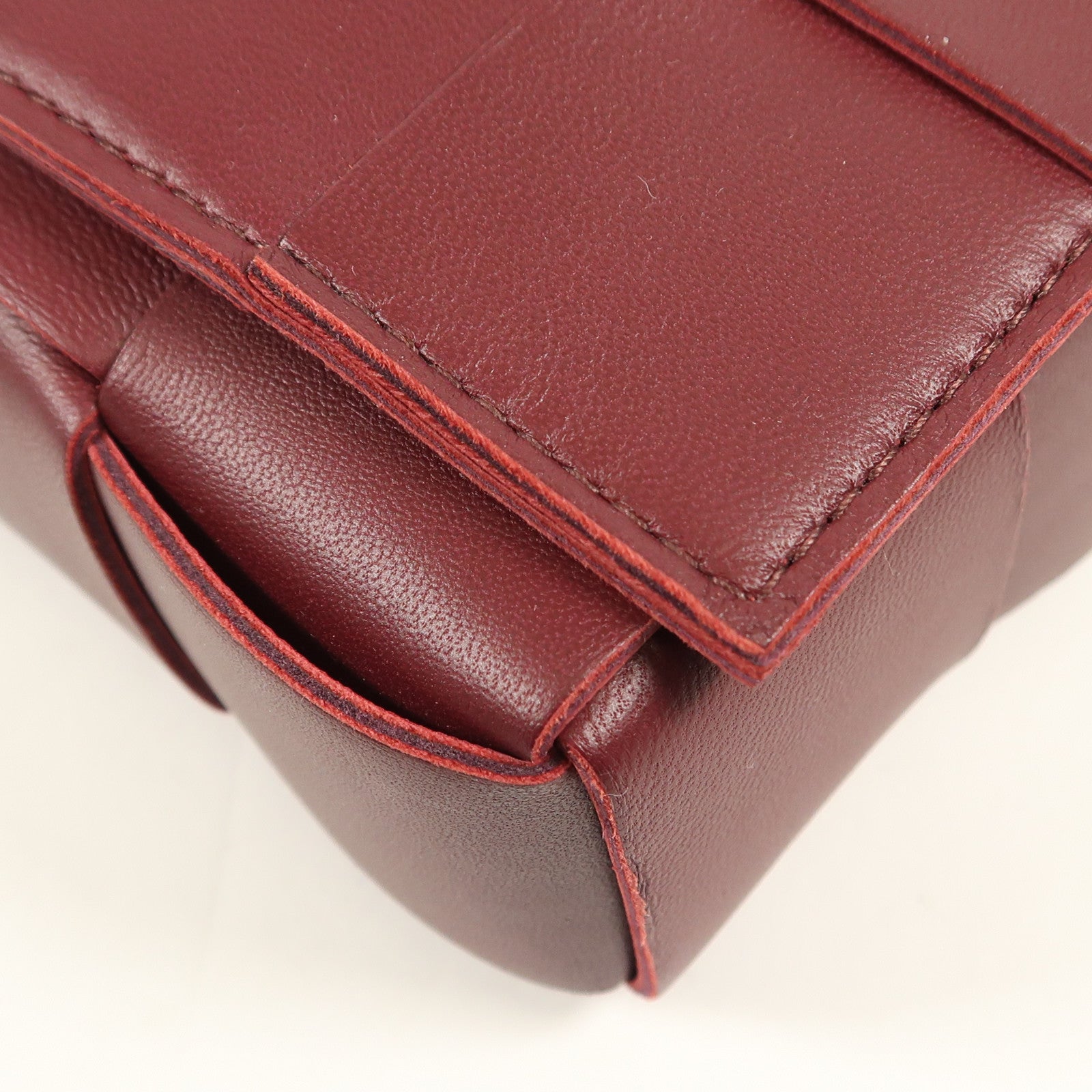 BOTTEGA VENETA 羊皮皮革Cassette Medium肩背袋