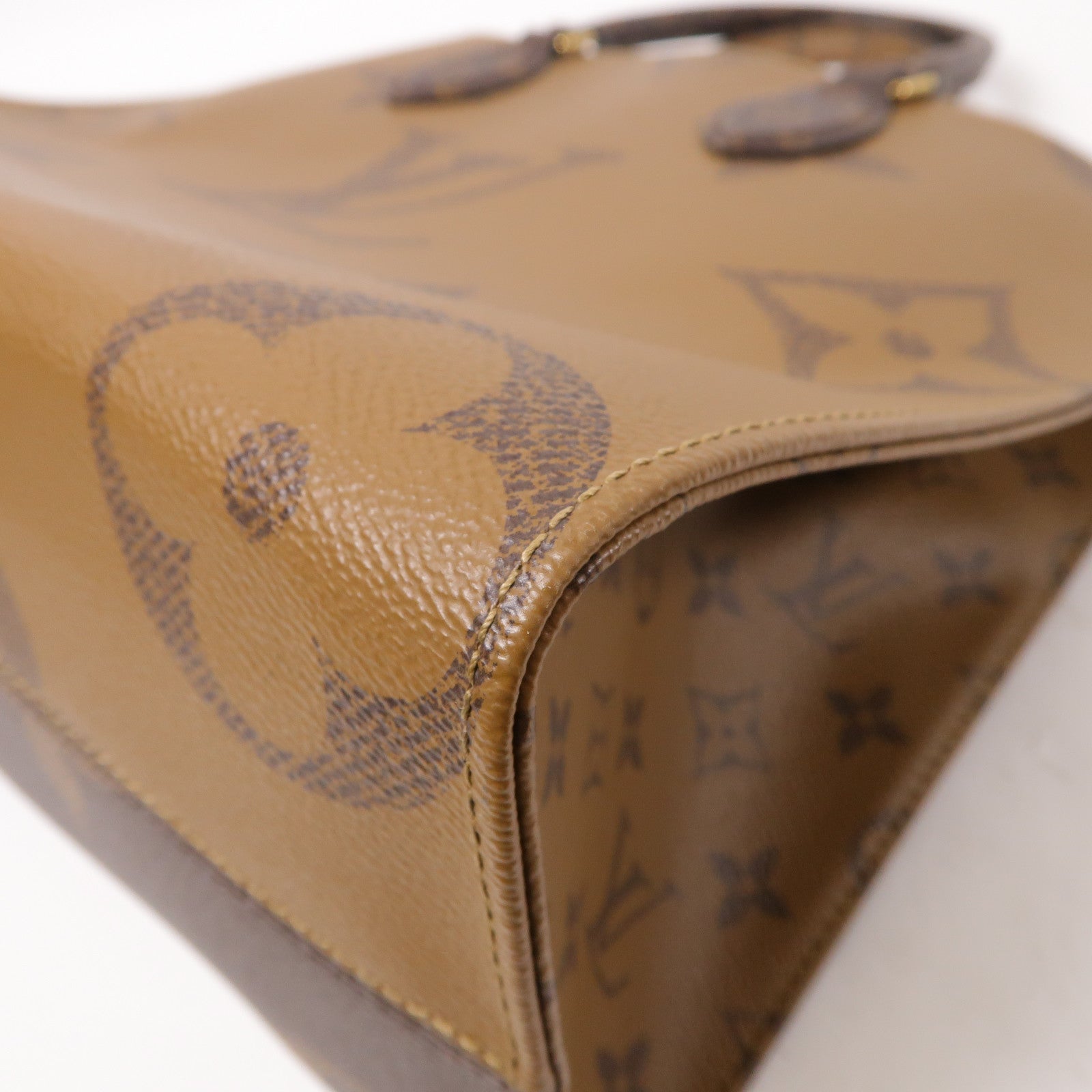 LOUIS VUITTON Monogram Giant/Reverse On The Go MM金扣手挽肩背兩用袋啡色