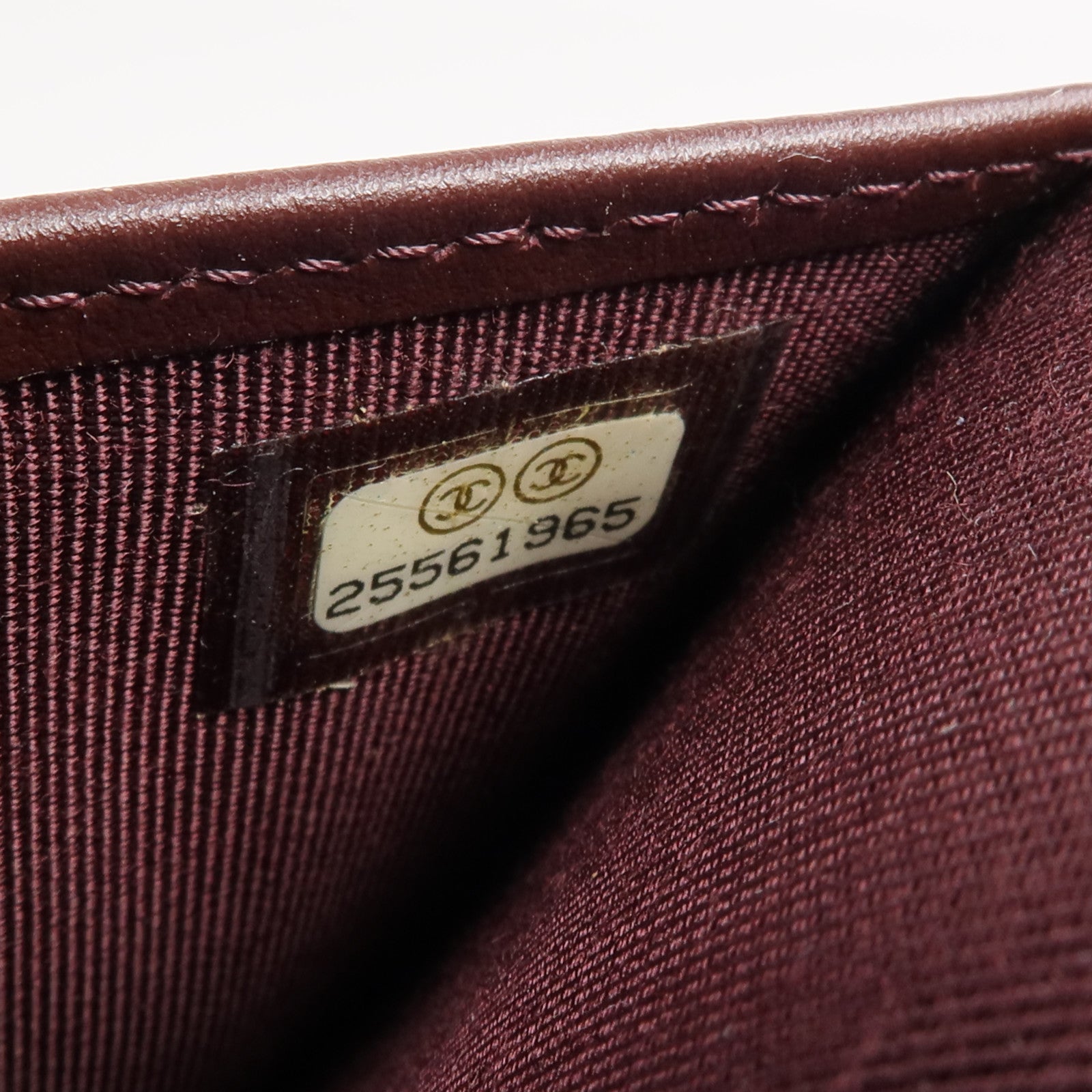 CHANEL 牛皮皮革Passport Holder金扣護照套