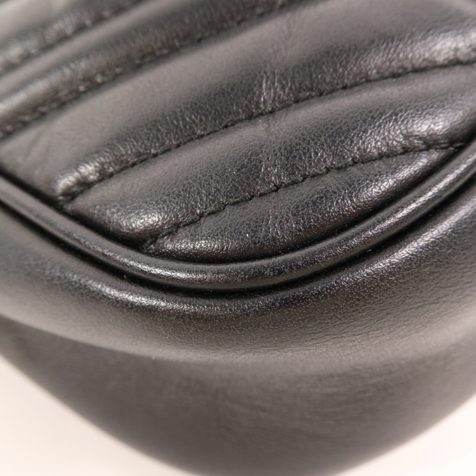 GUCCI 牛皮皮革GG Marmont Small Camera Bag金扣肩背袋