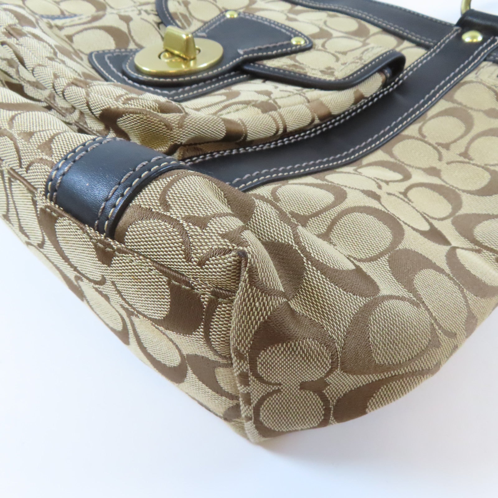 COACH 【激減優惠】帆布Shoulder Bag金扣肩背袋啡色