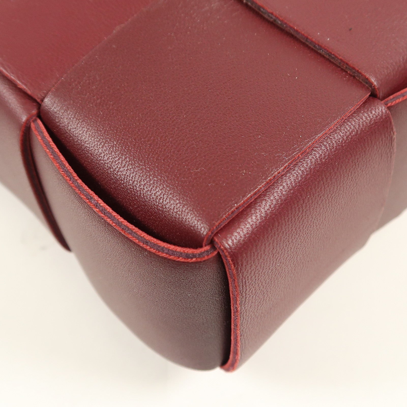 BOTTEGA VENETA 羊皮皮革Cassette Medium肩背袋