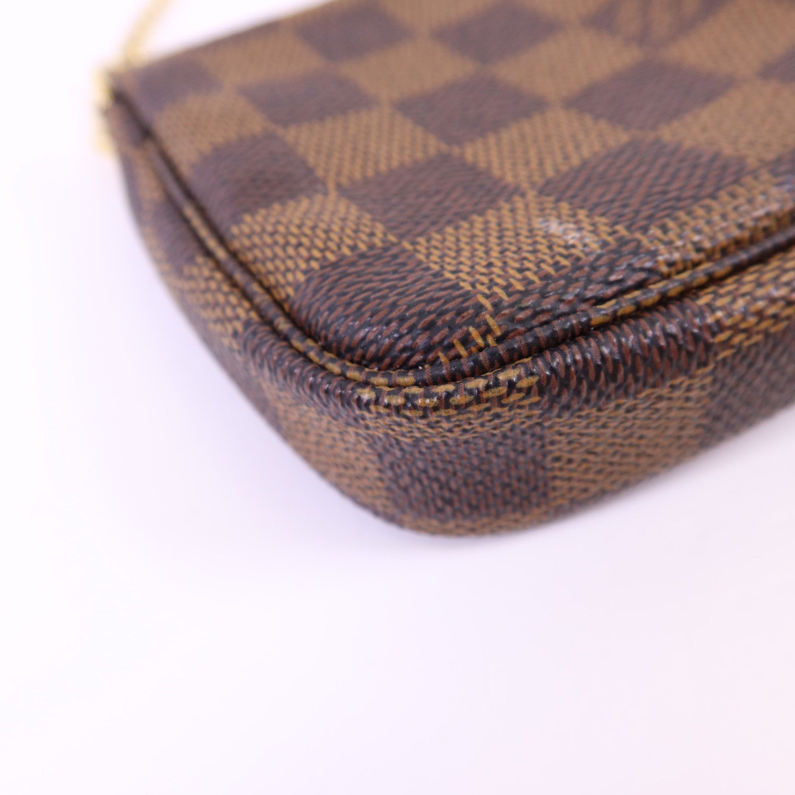 LOUIS VUITTON Damier Mini Pochette Accessoires金扣手挽袋