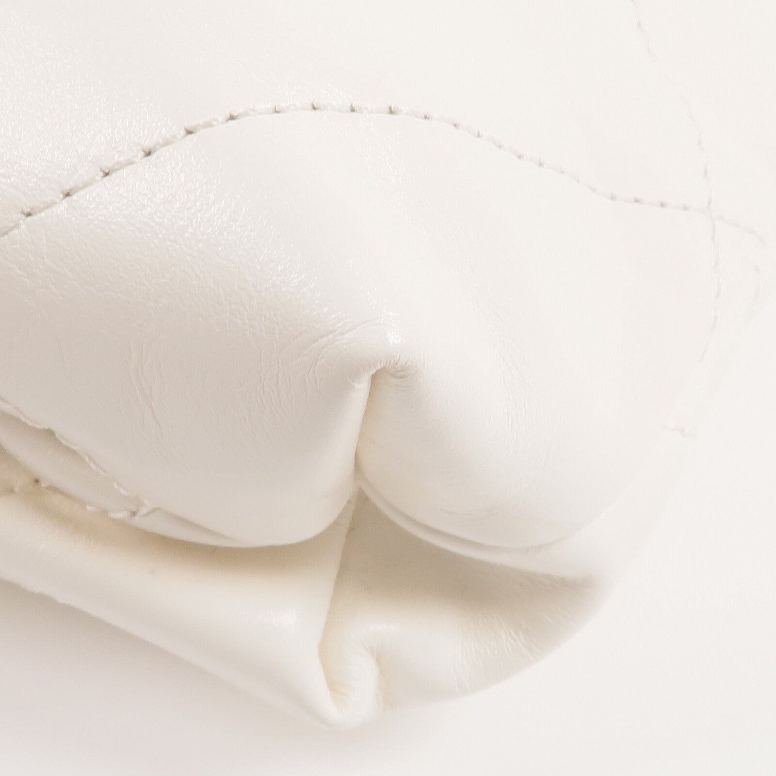 CHANEL 牛皮皮革Mini 22金扣手挽肩背兩用袋