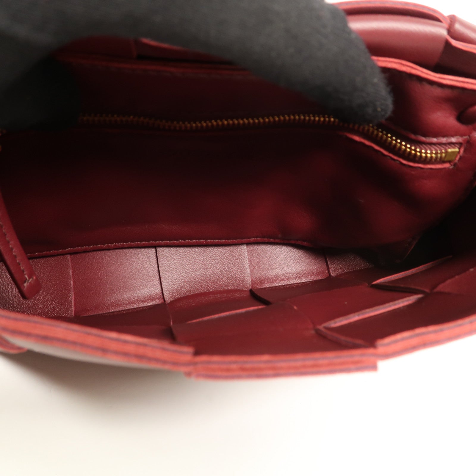 BOTTEGA VENETA 羊皮皮革Cassette Medium肩背袋