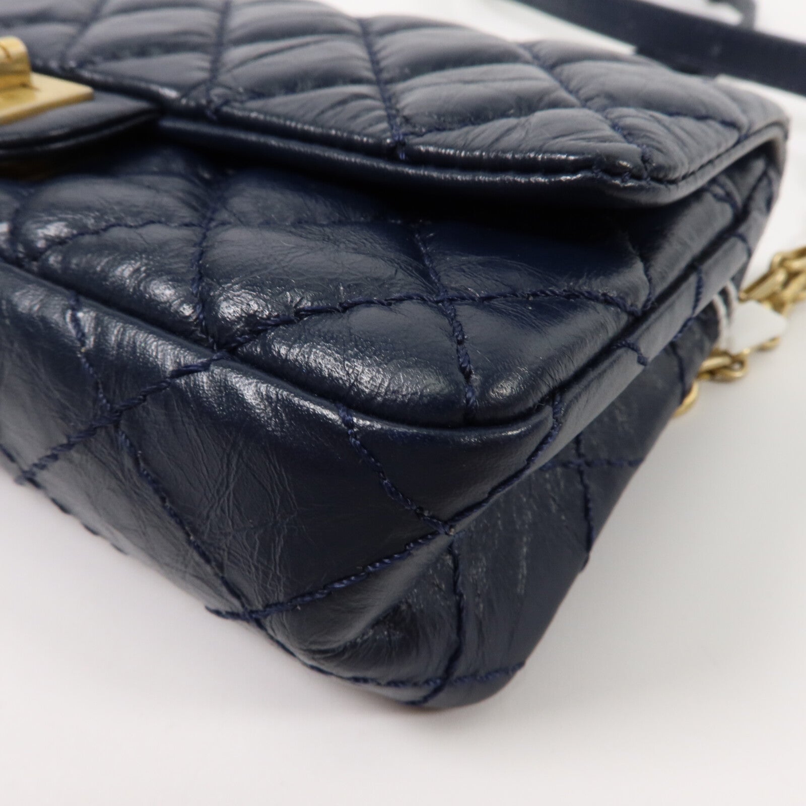 CHANEL 牛皮皮革2.55 Reissue Mini Waist Flap Bag腰包