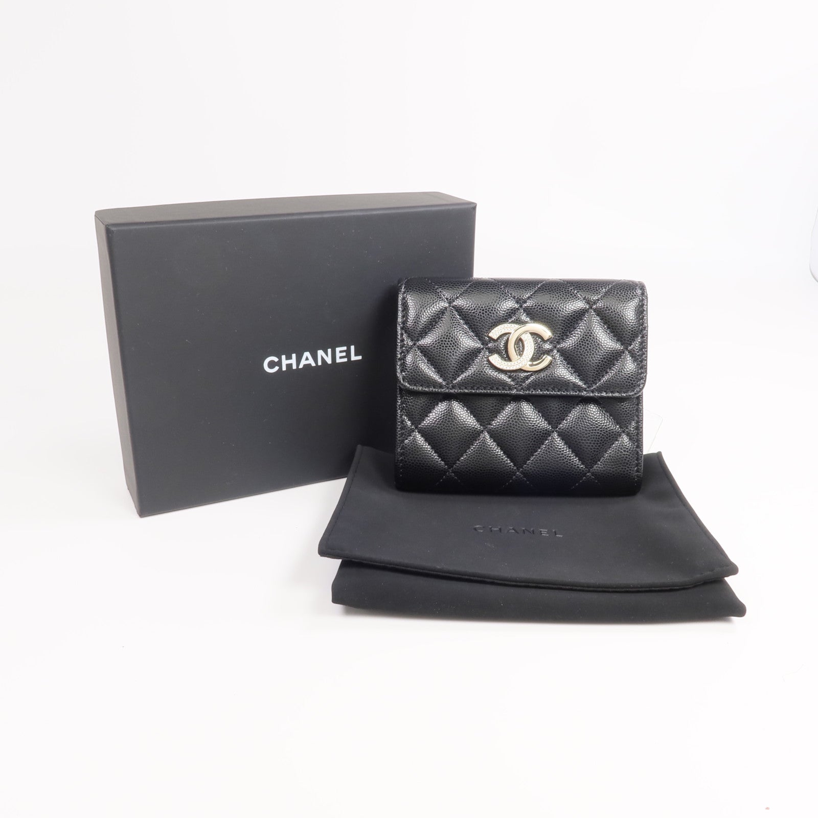 CHANEL 牛皮皮革Wallet金扣錢包