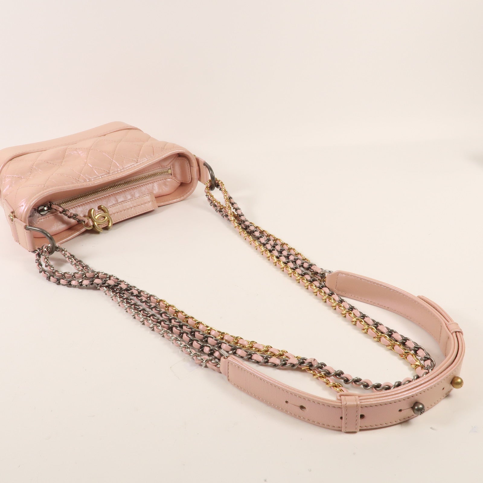 CHANEL 牛皮皮革Gabrielle Mini鏈帶肩背袋