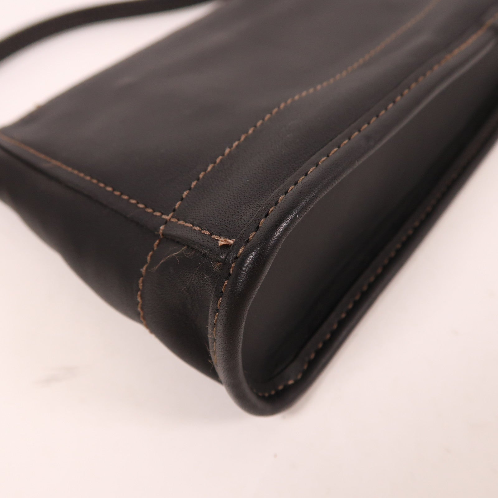 COACH 牛皮皮革Hand Bag金扣手挽袋