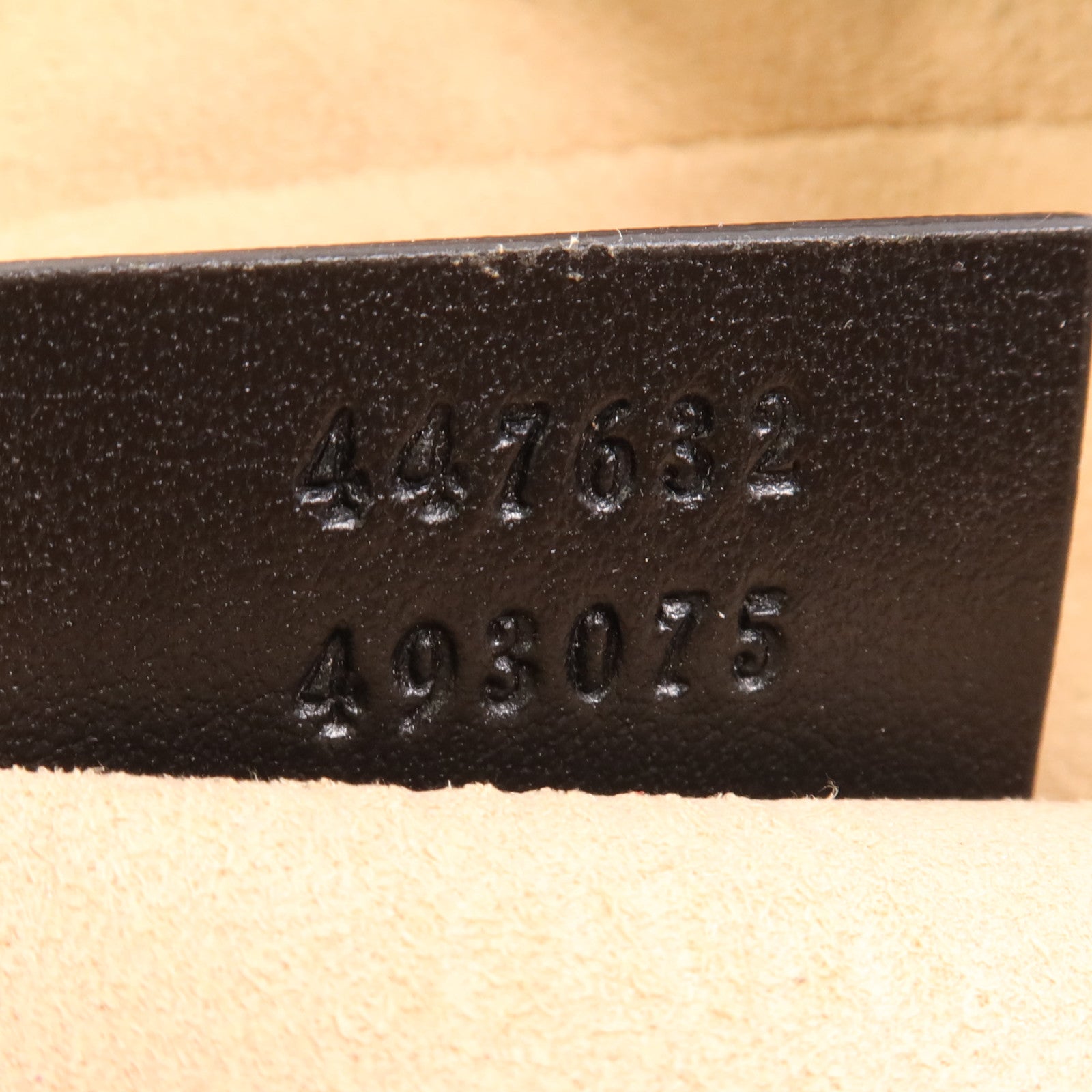 GUCCI 牛皮皮革GG Marmont Small Camera Bag金扣肩背袋