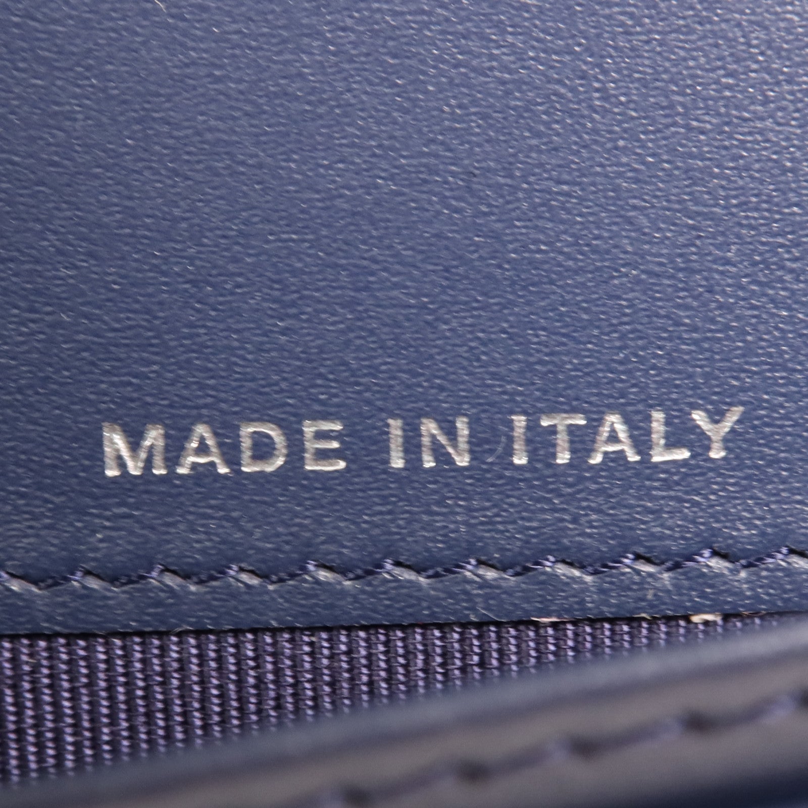 CHANEL 漆皮皮革/皮革Fold Wallet銀扣錢包