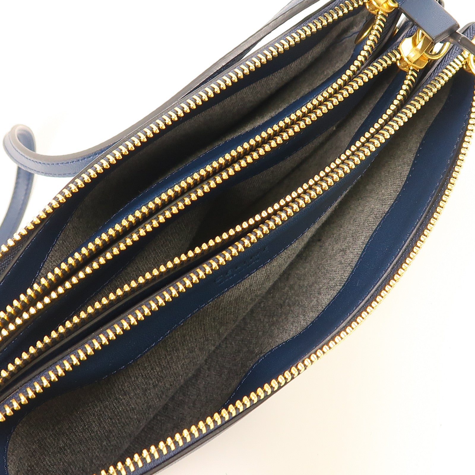 CELINE 羊皮皮革Trio金扣肩背袋