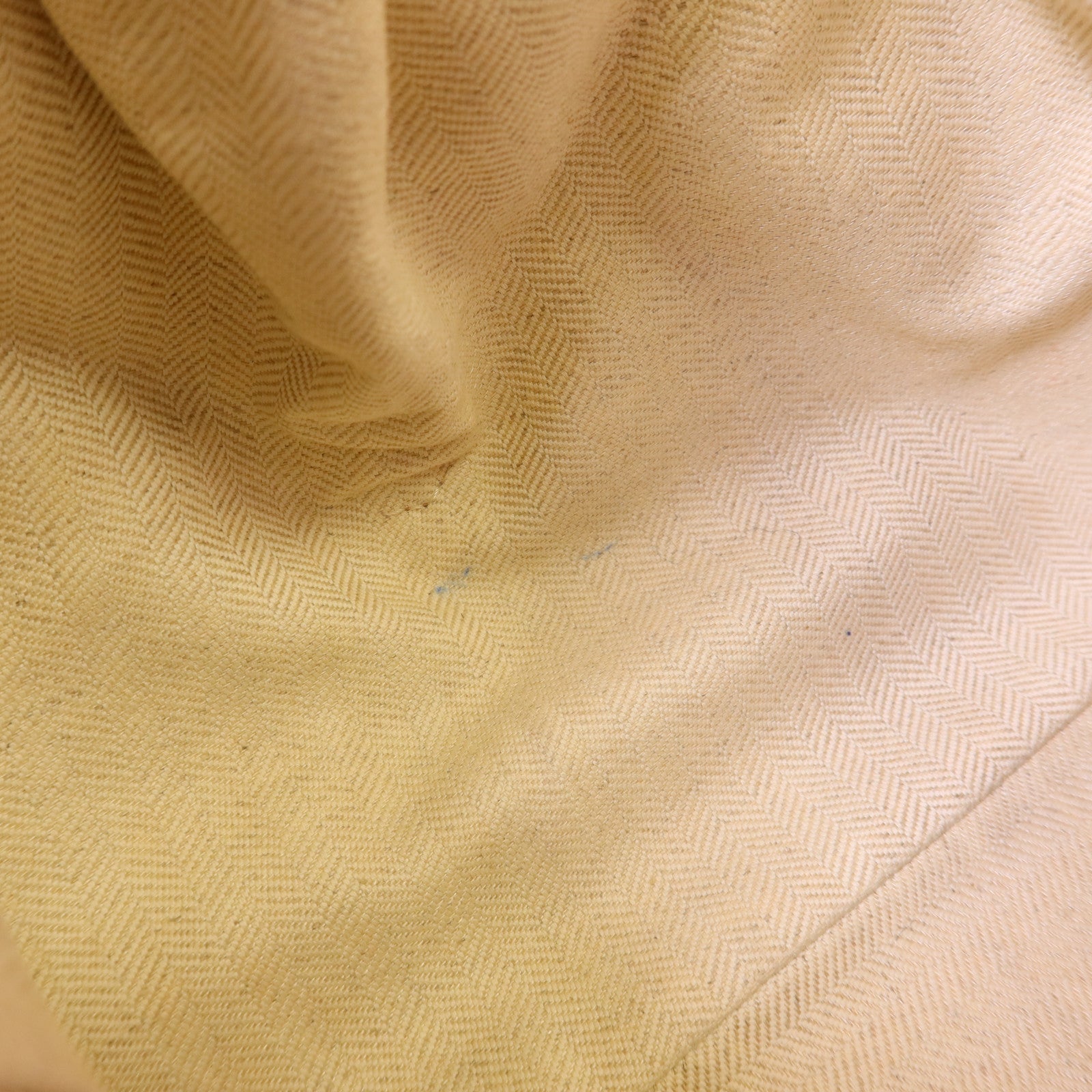 LOEWE 牛皮皮革Hammock Small金扣肩背袋