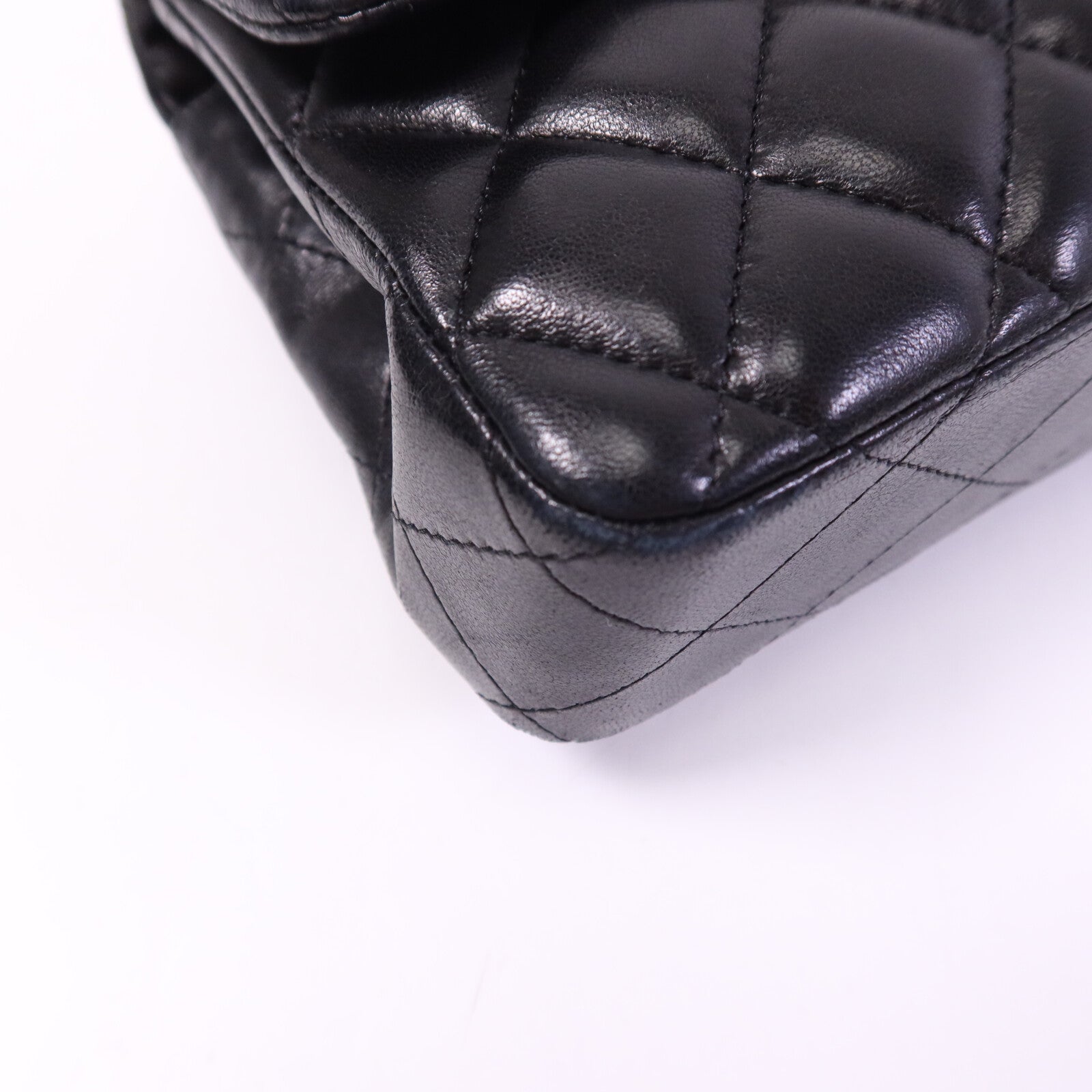 CHANEL 羊皮皮革Vintage Classic East West Flag Bag金扣鏈帶肩背袋