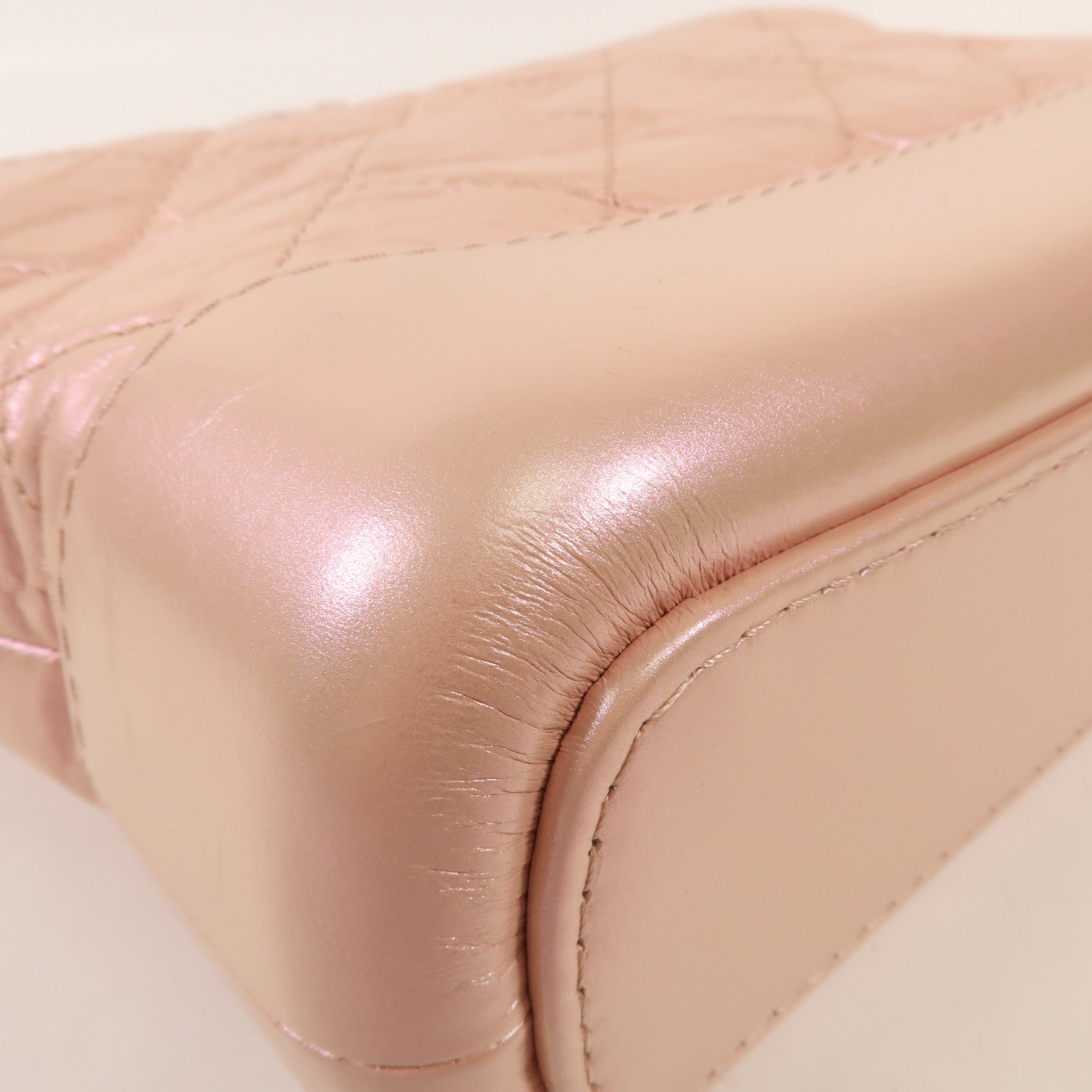 CHANEL 牛皮皮革Gabrielle Mini鏈帶肩背袋