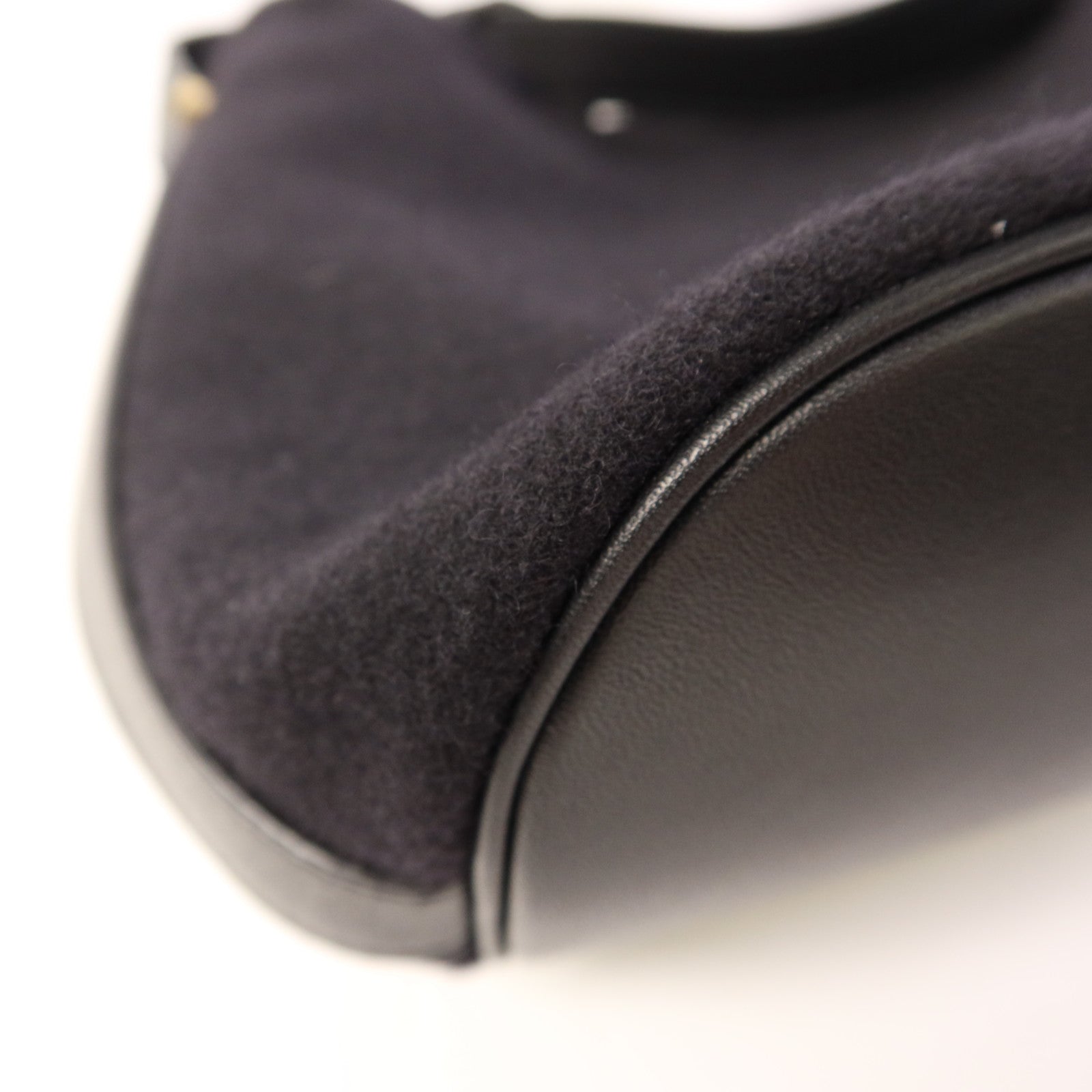 YVES SAINT LAURENT 繡氈/皮革Rive Gauche金扣肩背袋