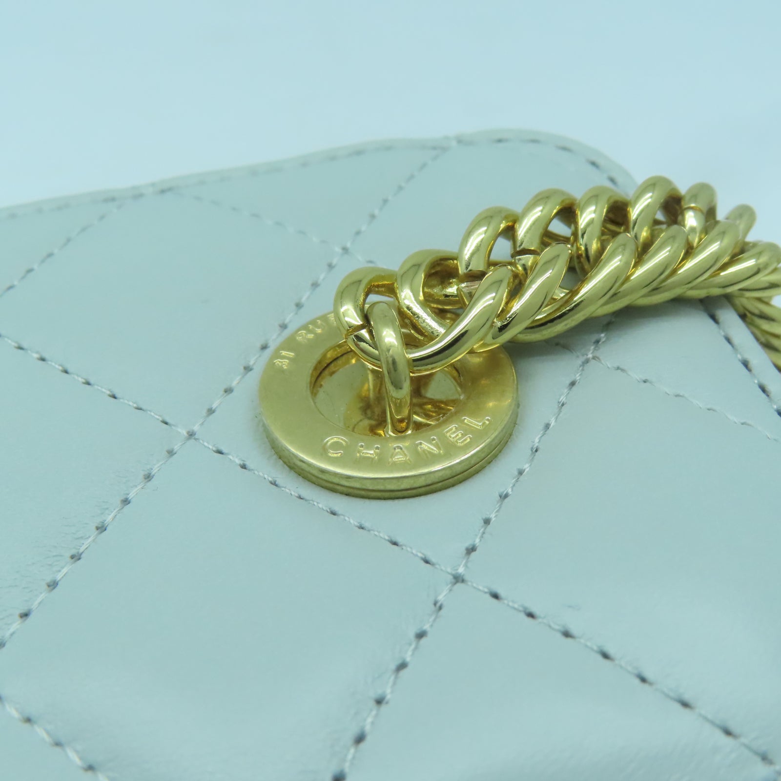 CHANEL 【清倉大減價】羊皮皮革Chain Shoulder金扣肩背袋淺綠色