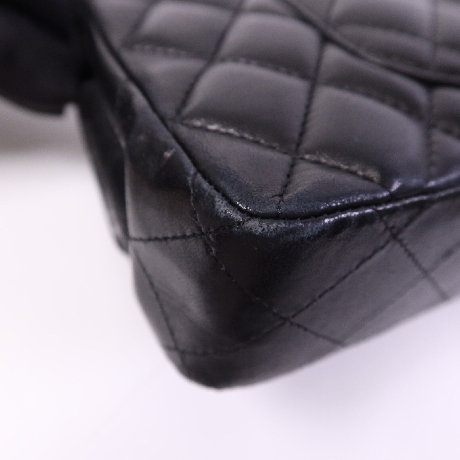 CHANEL 羊皮皮革Vintage Classic East West Flag Bag金扣鏈帶肩背袋