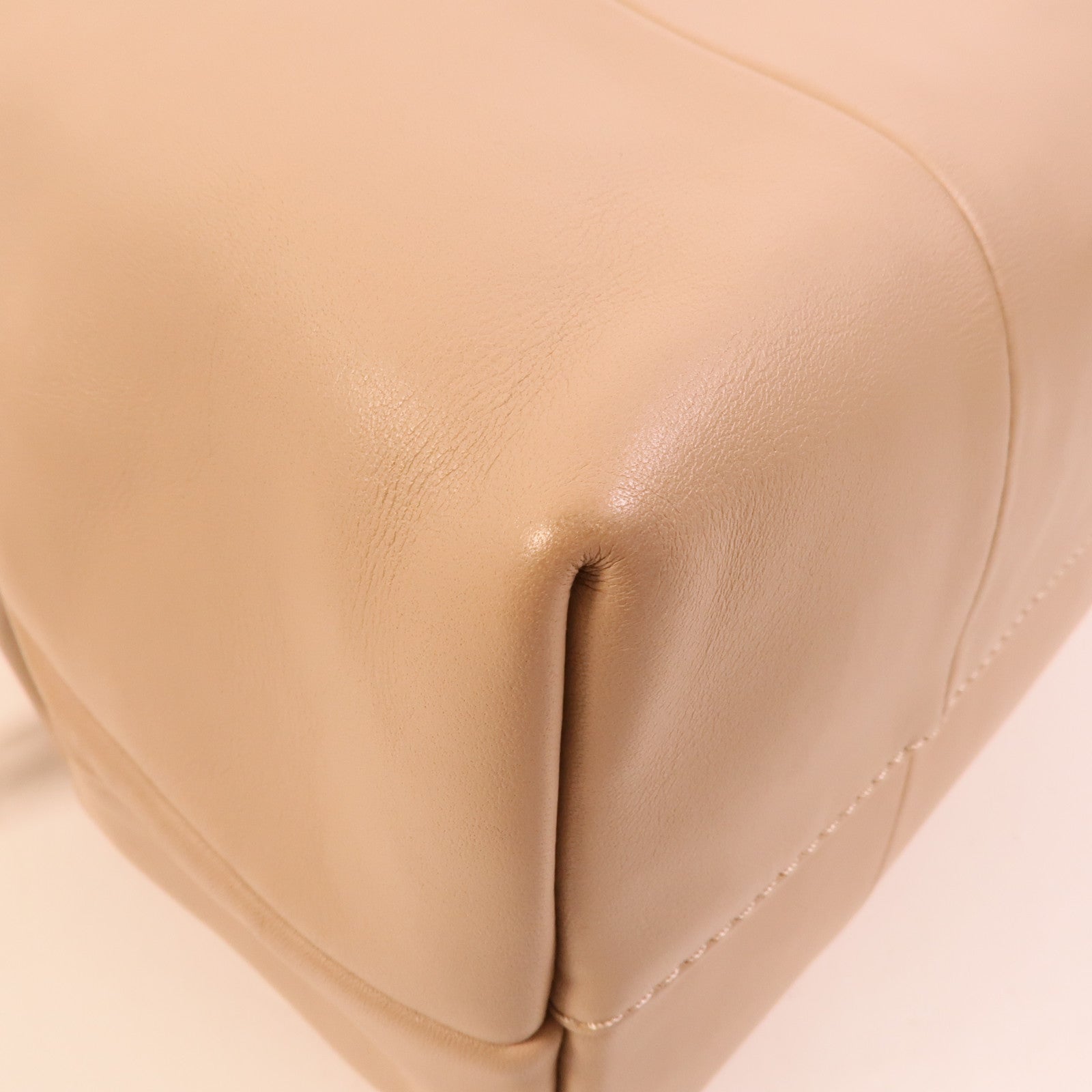 LANCEL 牛皮皮革Handbag手挽袋
