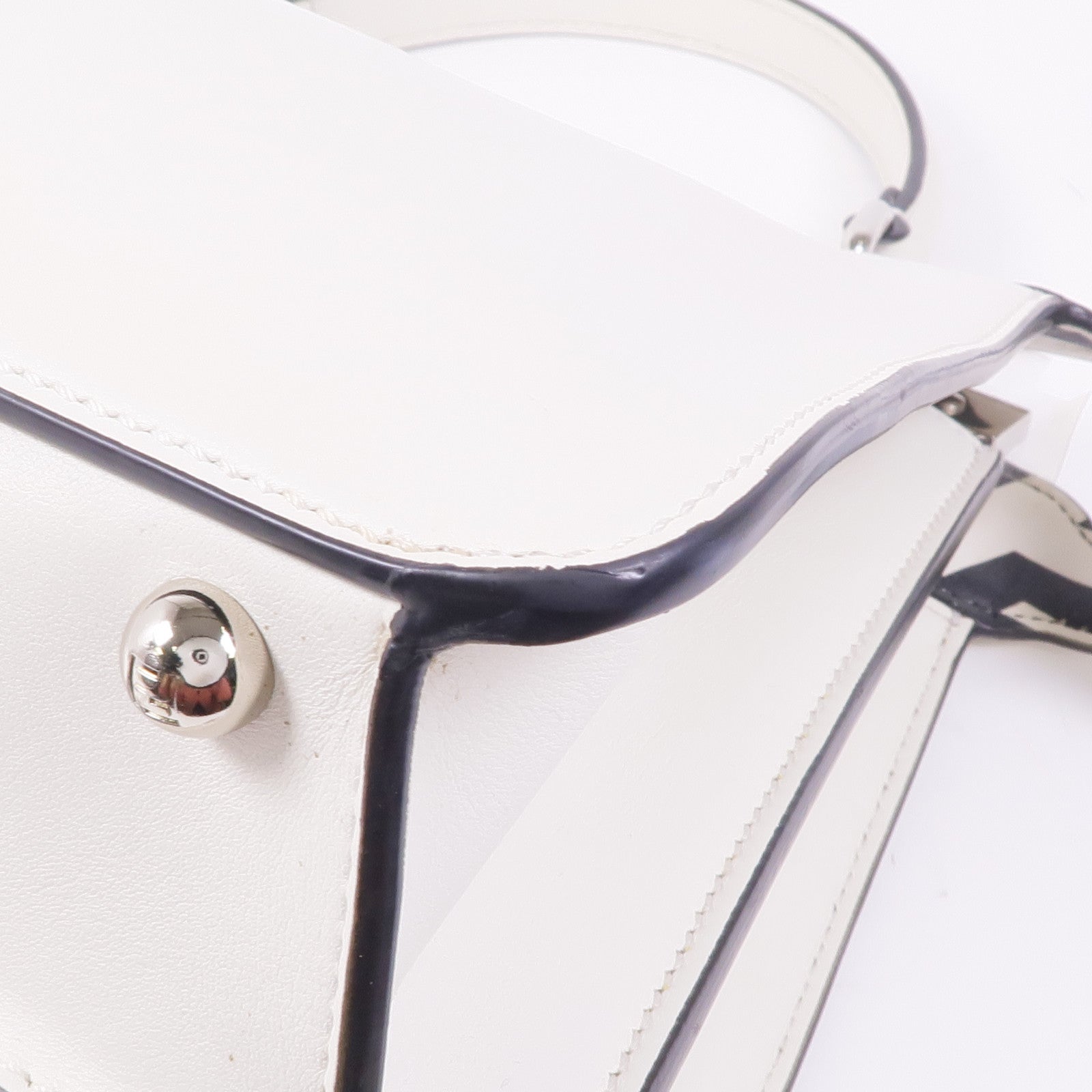 FENDI 牛皮皮革Peekaboo銀扣手挽肩背兩用袋