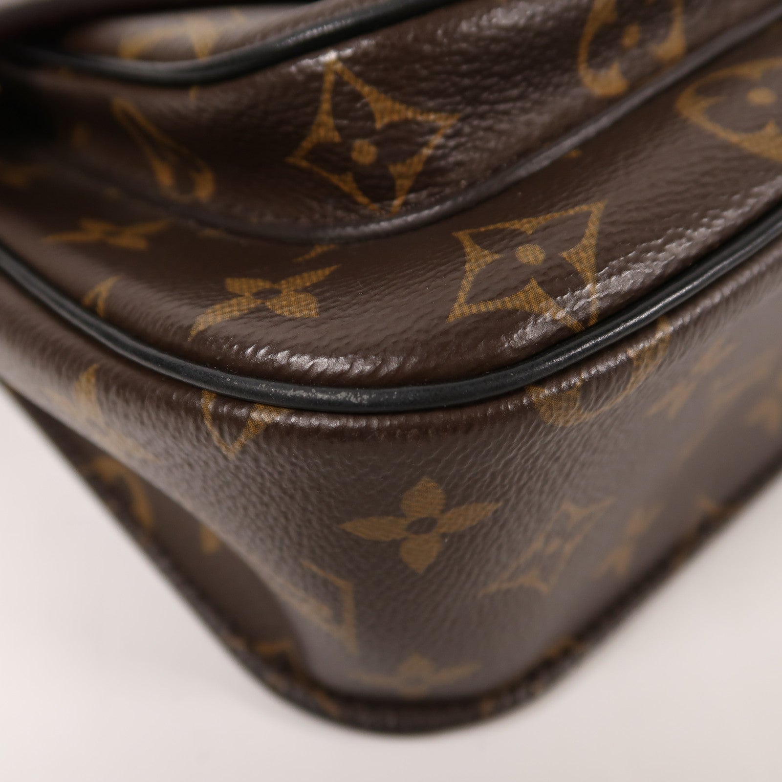 LOUIS VUITTON Monogram Passy金扣肩背袋