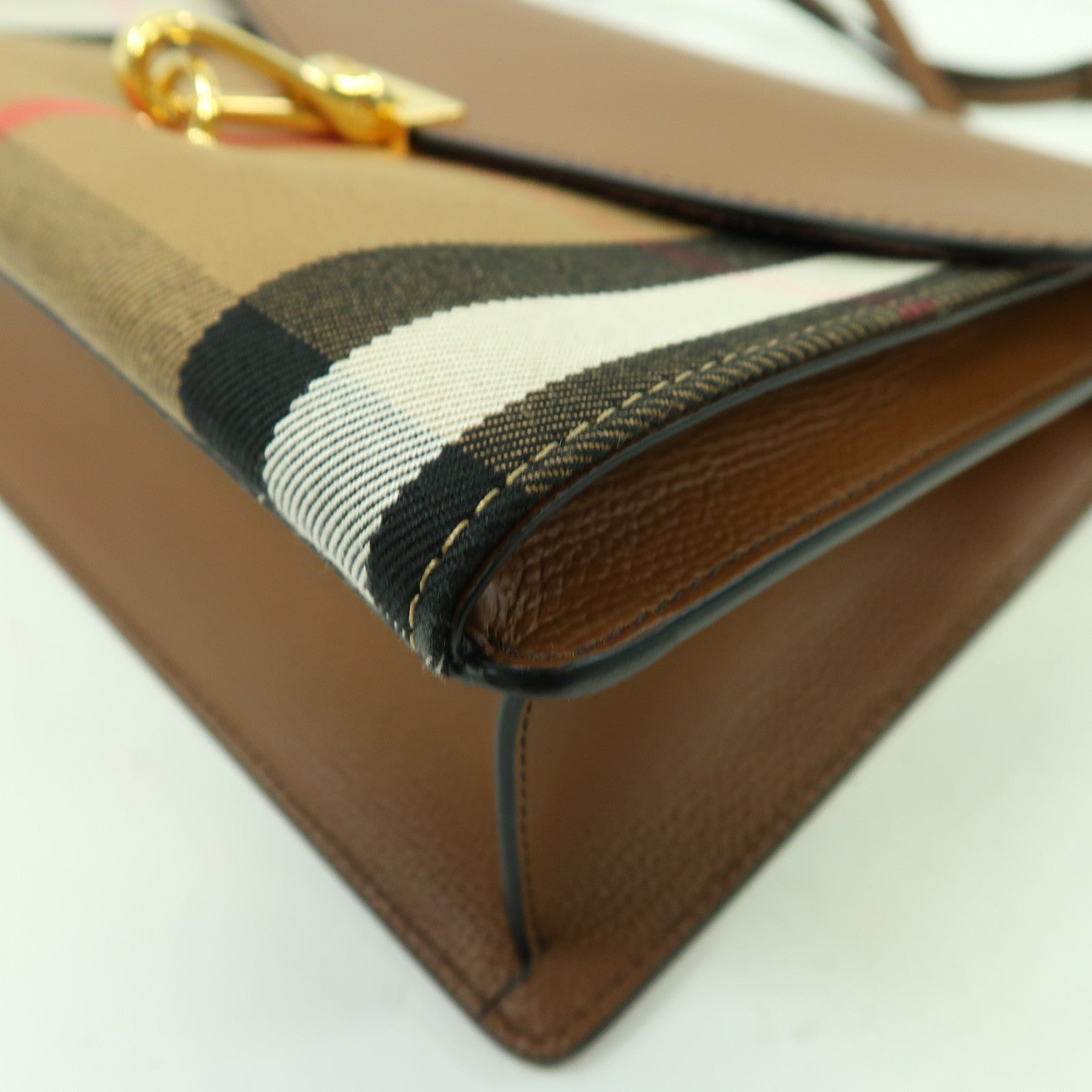 BURBERRY 牛皮皮革Shoulder Bag金扣肩背袋啡色