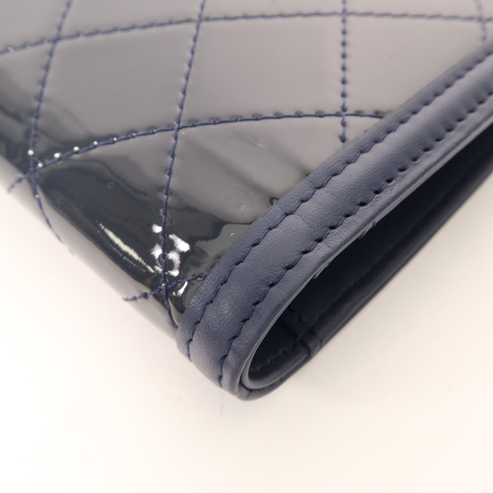 CHANEL 漆皮皮革/皮革Fold Wallet銀扣錢包