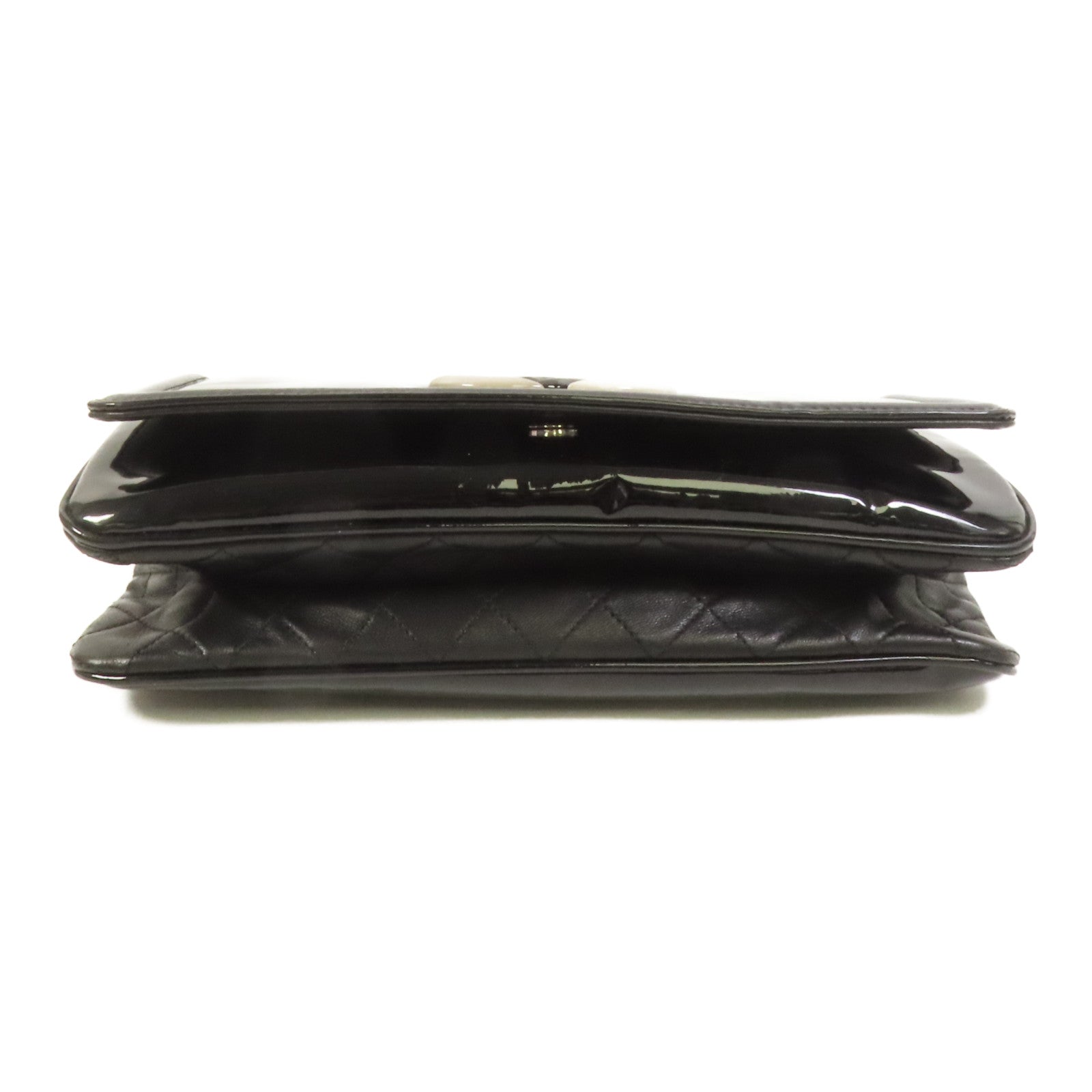 CHANEL 漆皮皮革Lipstick Flap Bag銀扣肩背袋
