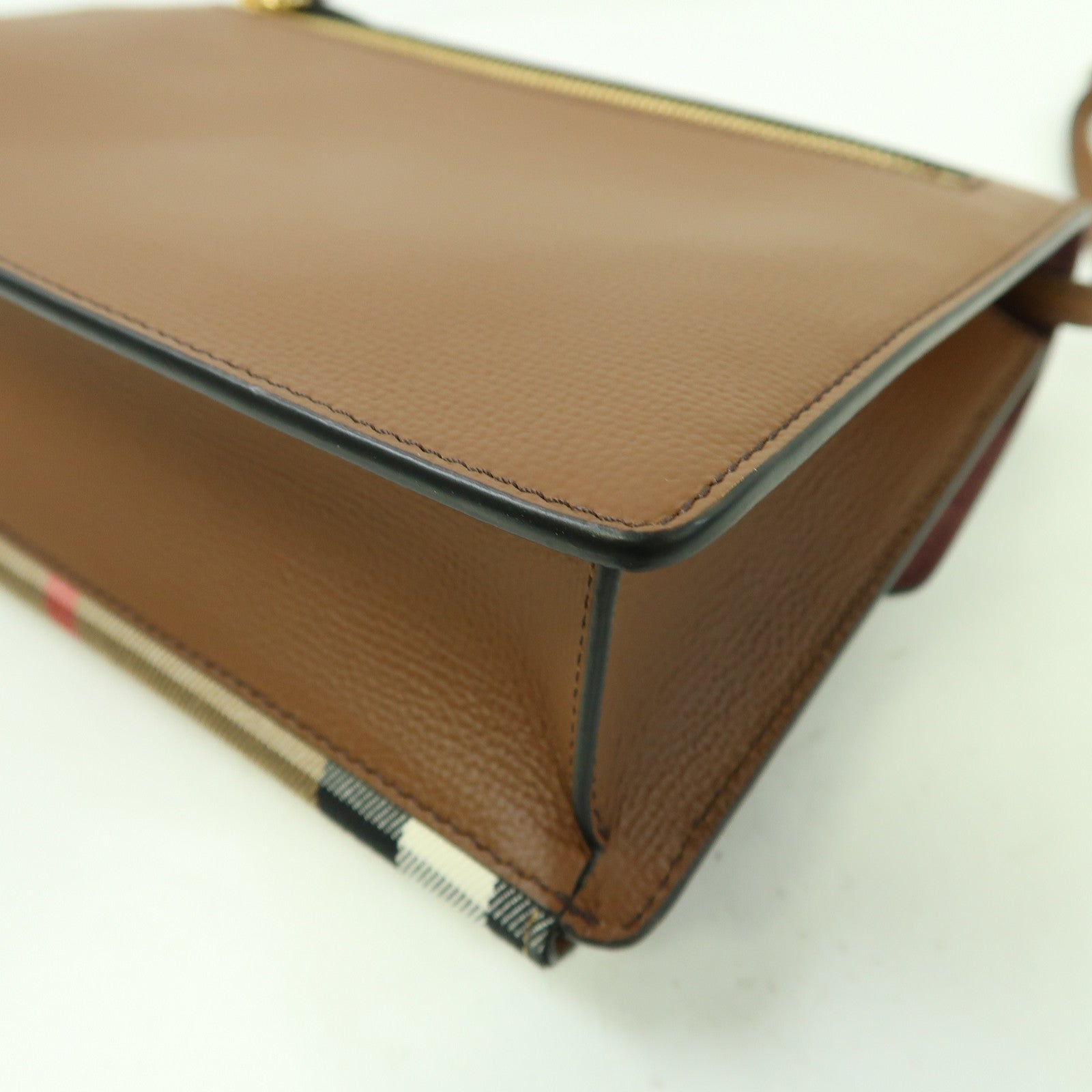BURBERRY 牛皮皮革Shoulder Bag金扣肩背袋啡色