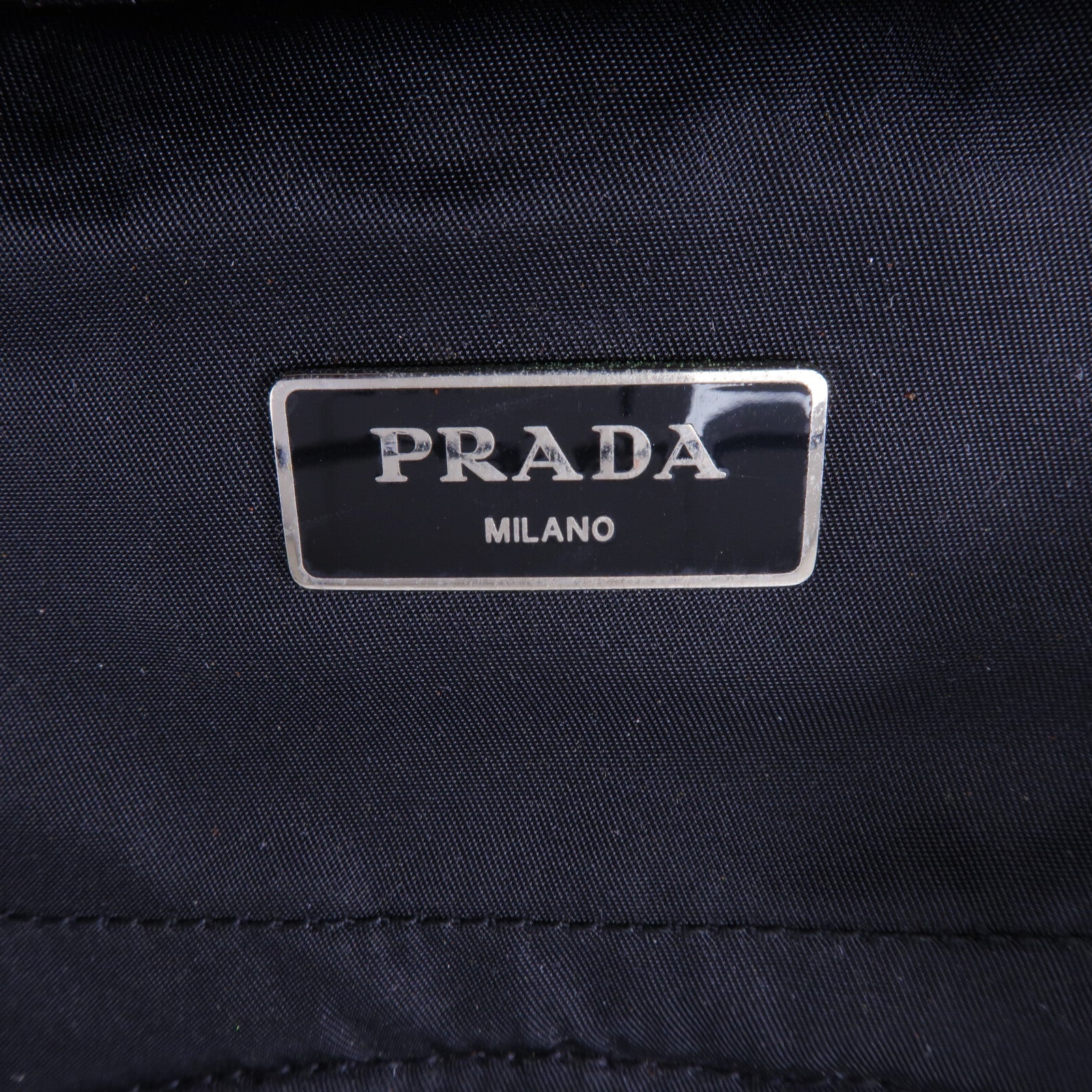 PRADA 尼龍Tessuto Large Backpack背包