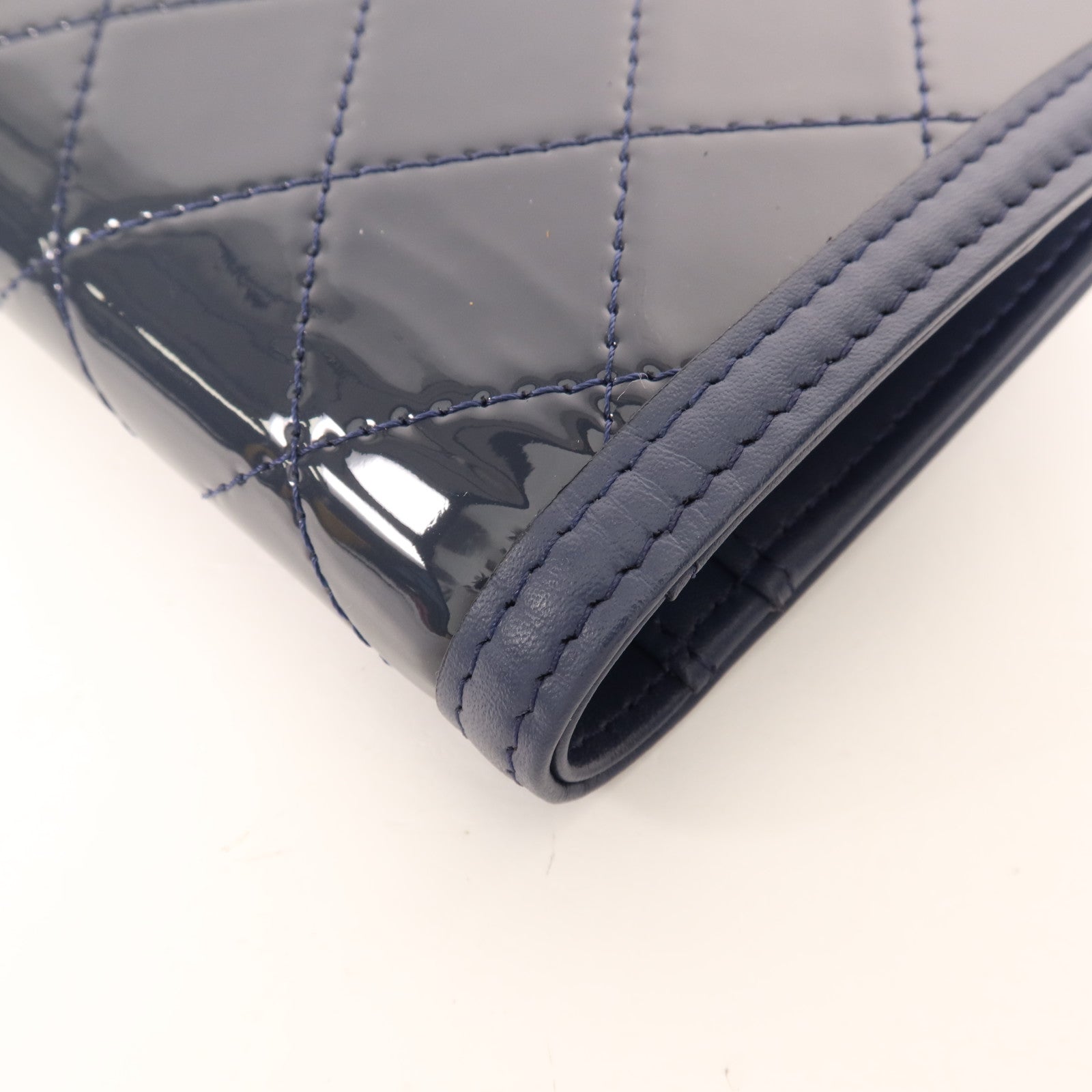 CHANEL 漆皮皮革/皮革Fold Wallet銀扣錢包