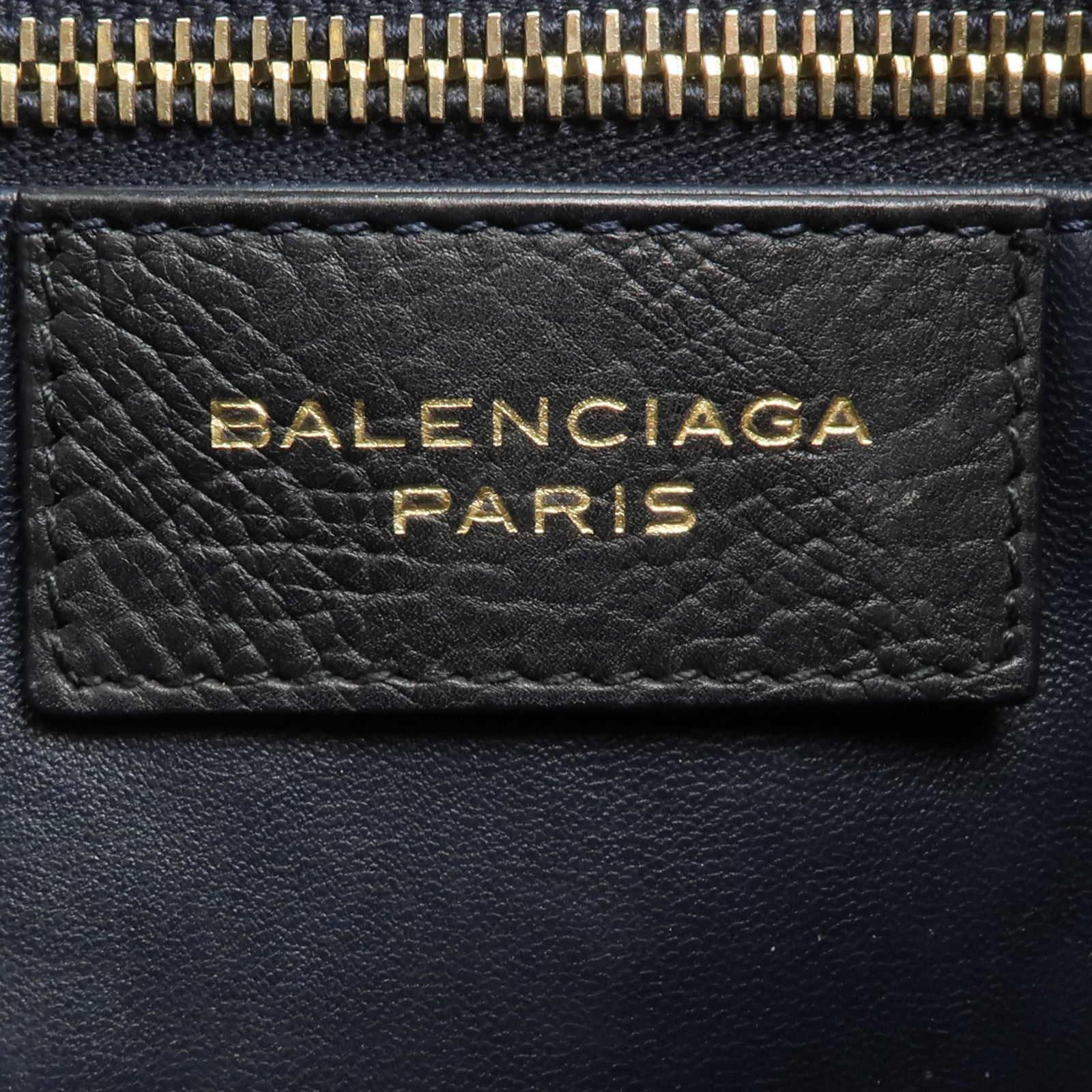 BALENCIAGA 牛皮皮革Clutch金扣手拿包
