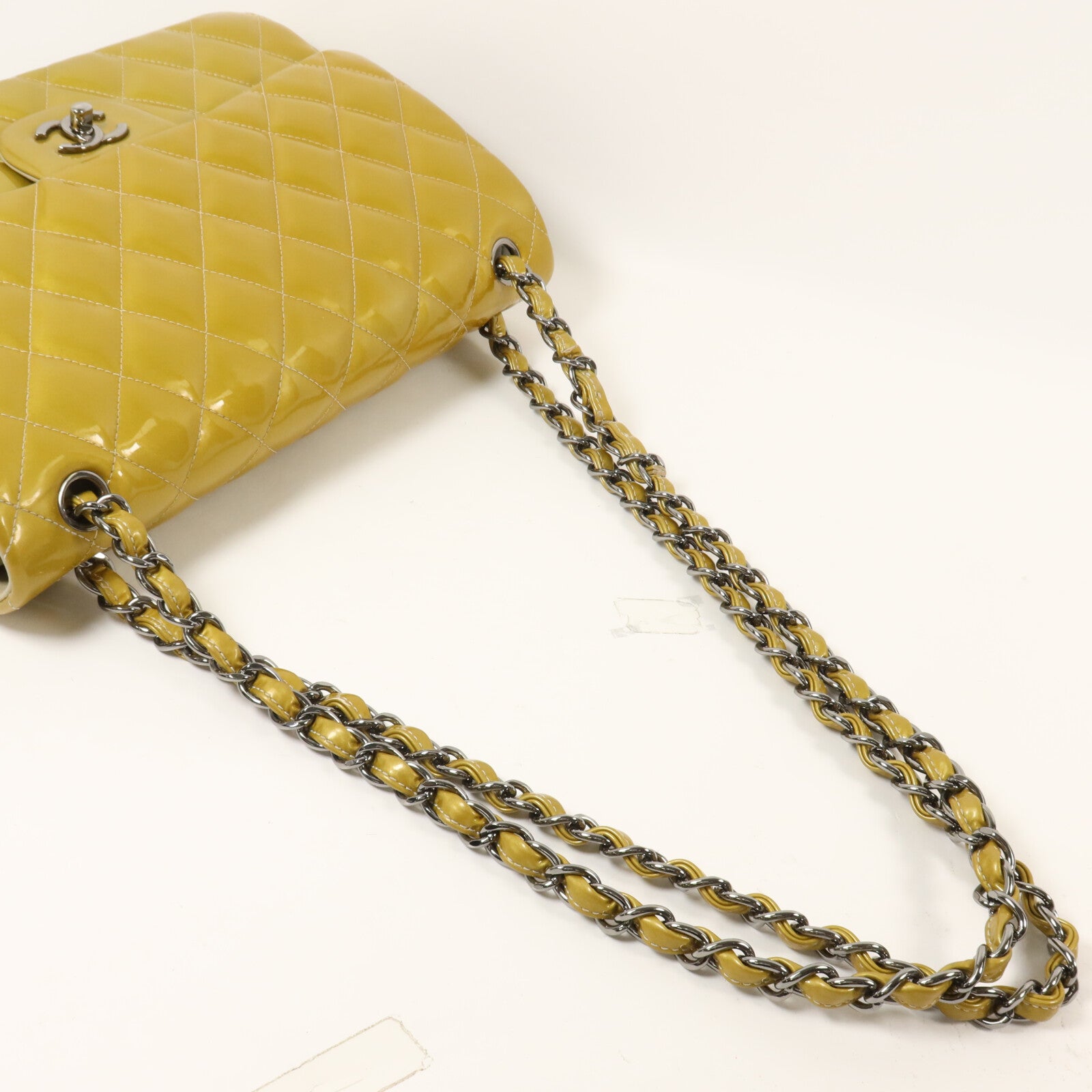 CHANEL 漆皮皮革Large Classic鏈帶肩背袋