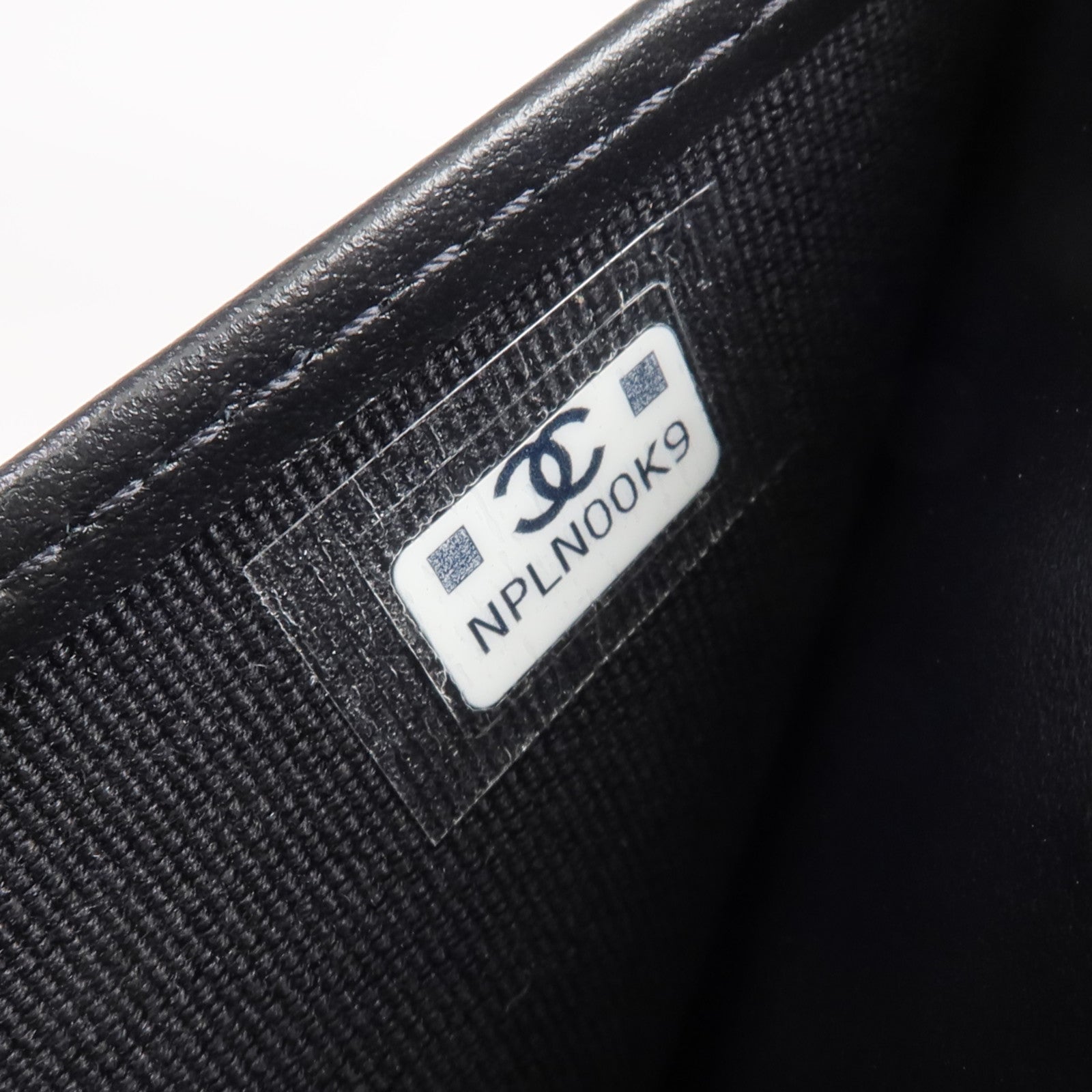 CHANEL 牛皮皮革Wallet金扣錢包