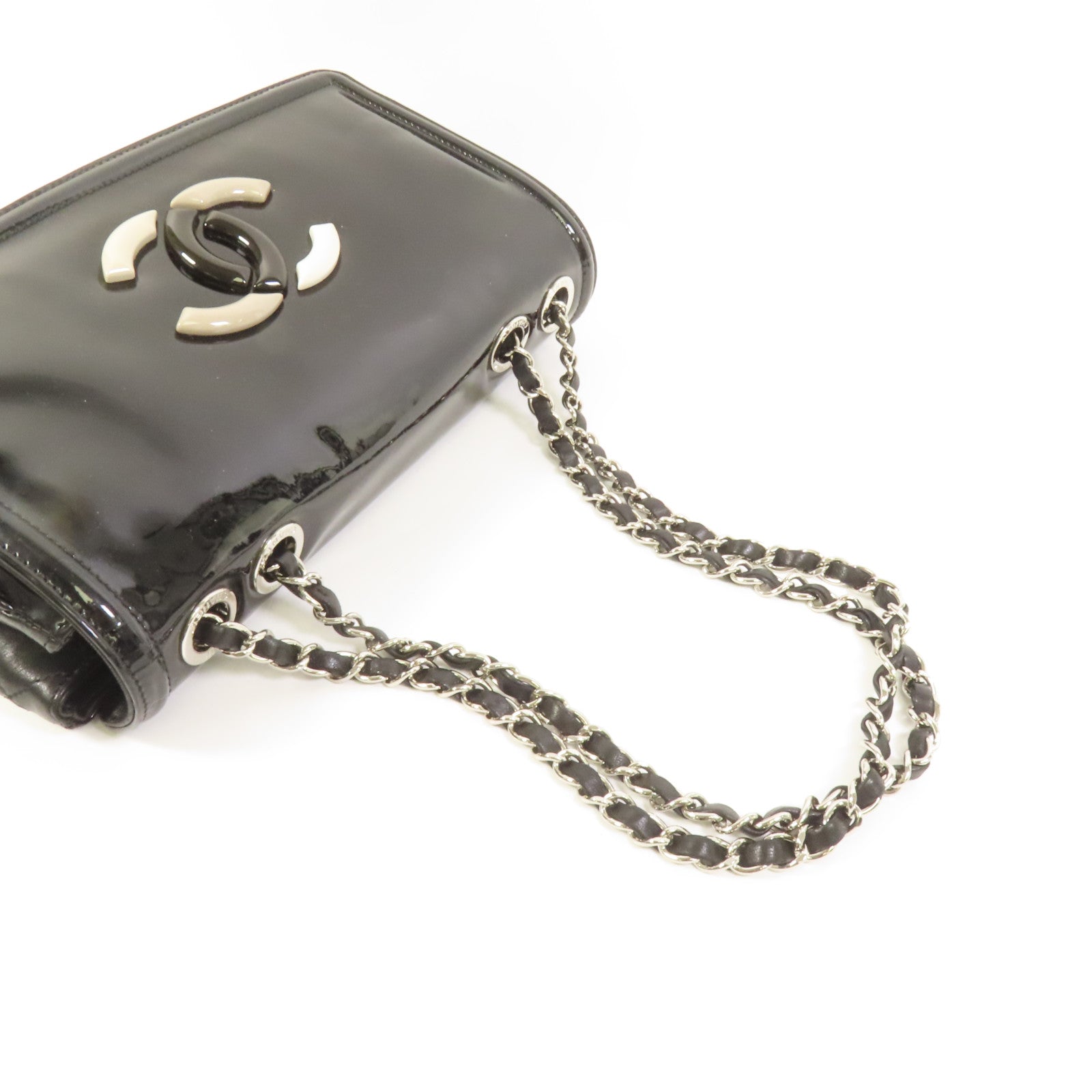 CHANEL 漆皮皮革Lipstick Flap Bag銀扣肩背袋