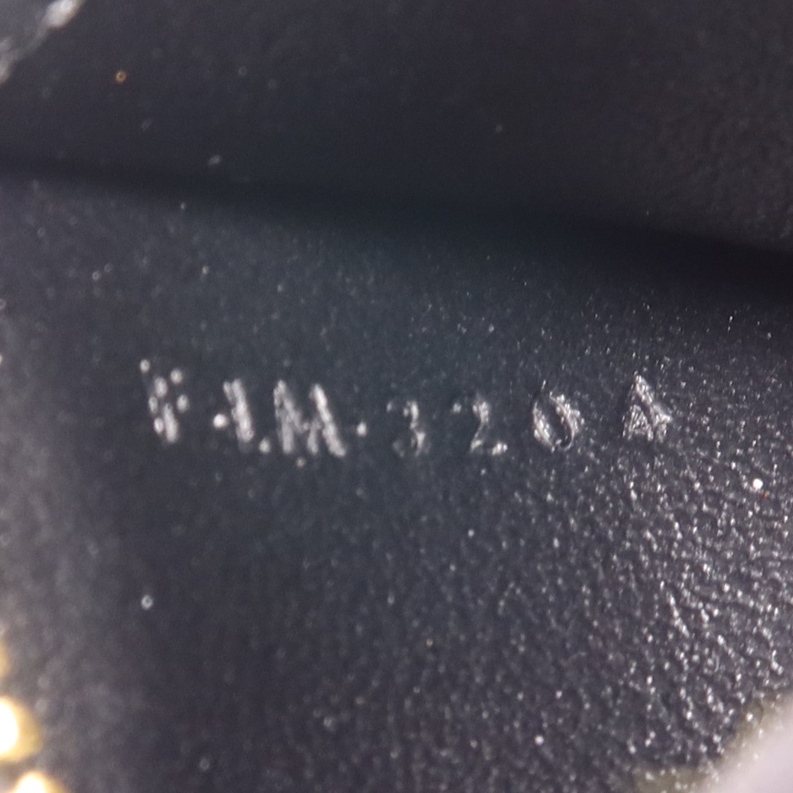 CELINE 牛皮皮革Triomphe Compact Wallet金扣錢包