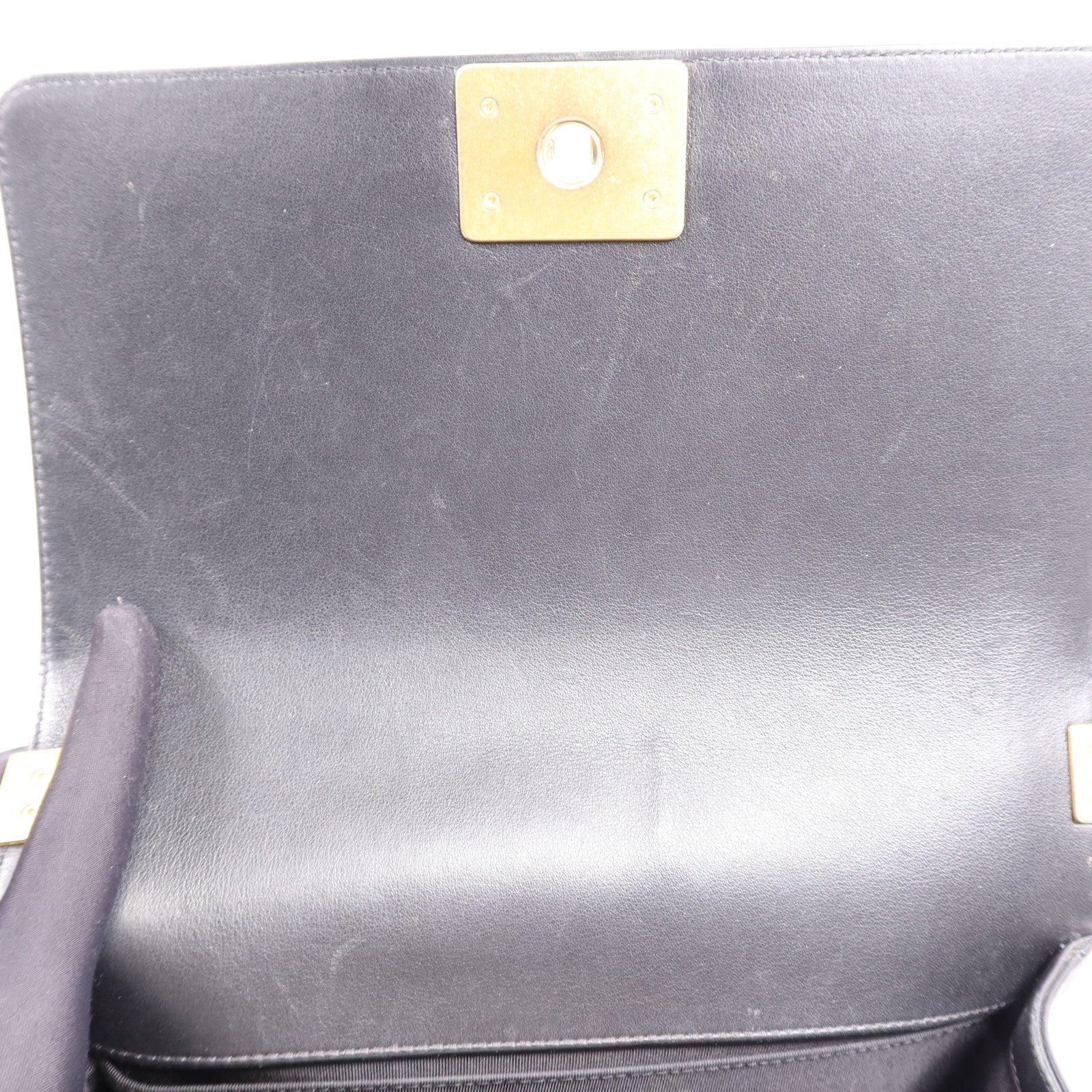 CHANEL 羊皮皮革Boy 25金扣鏈帶肩背袋