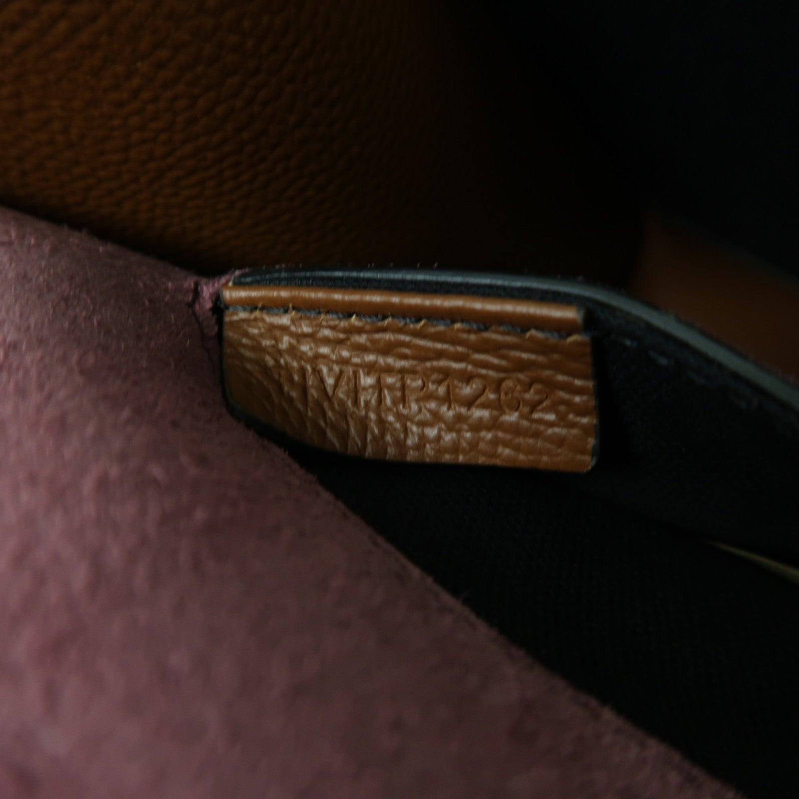 BURBERRY 牛皮皮革Shoulder Bag金扣肩背袋啡色