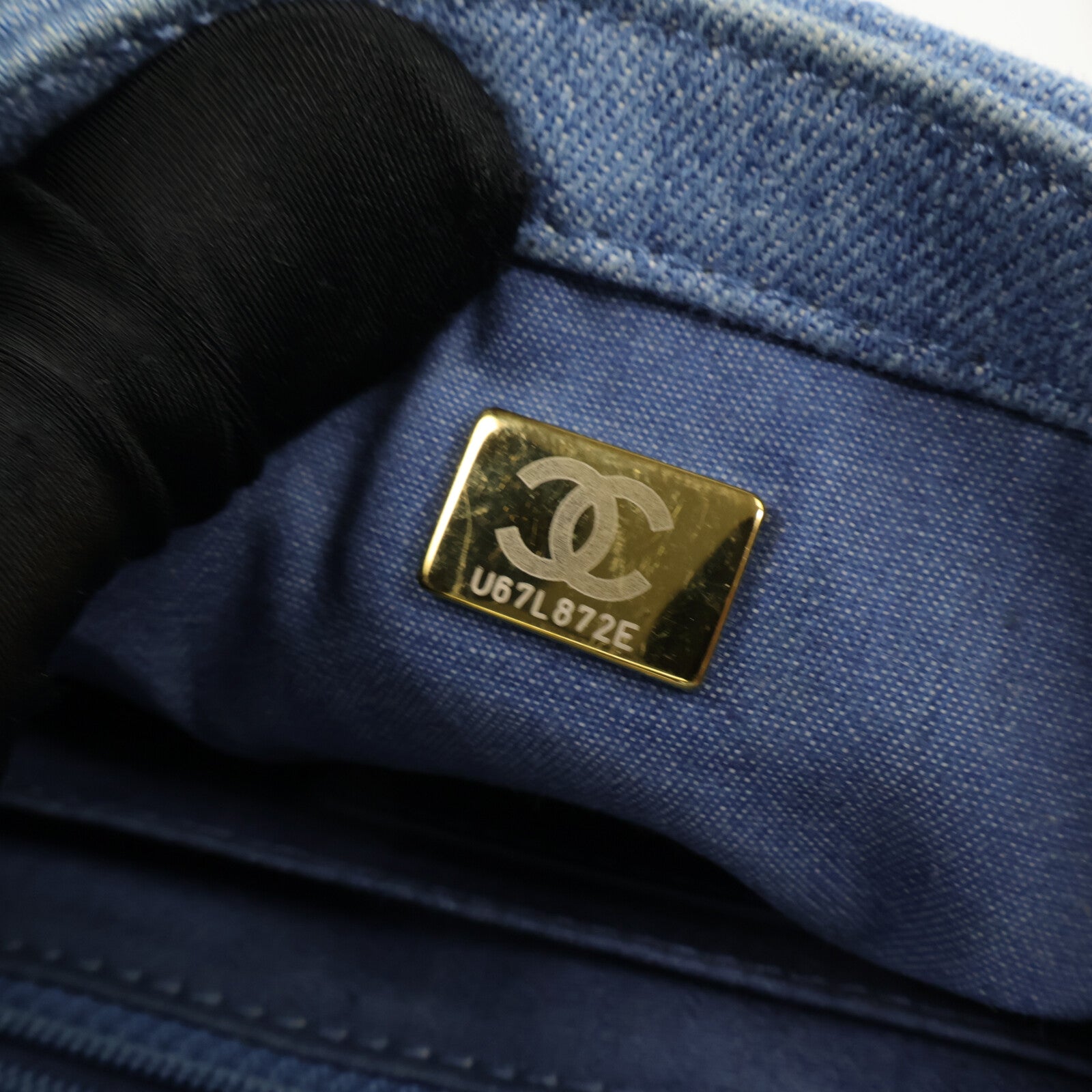 CHANEL 牛仔布Classic 17 Gold Ball鏈帶肩背袋