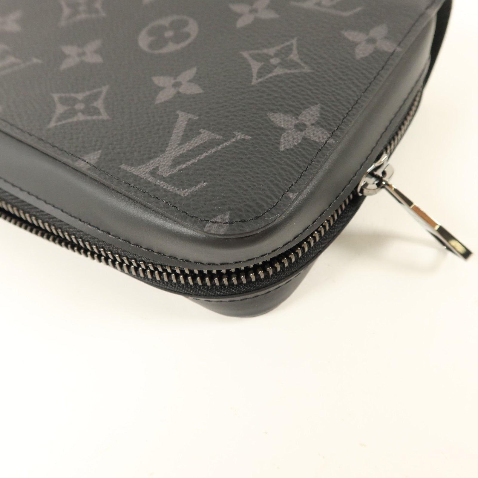 LOUIS VUITTON Monogram Eclipse Zippy XL Wallet長錢包
