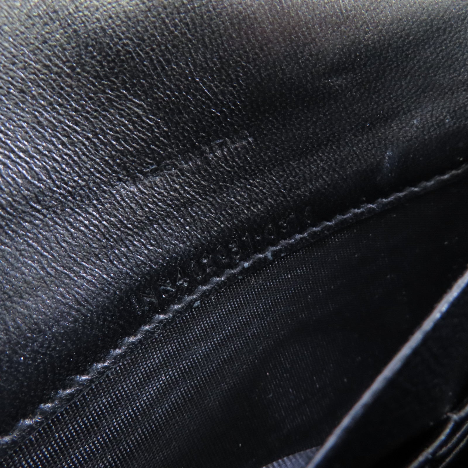 YVES SAINT LAURENT 牛皮皮革WOC Shoulder Bag鏈帶肩背袋黑色