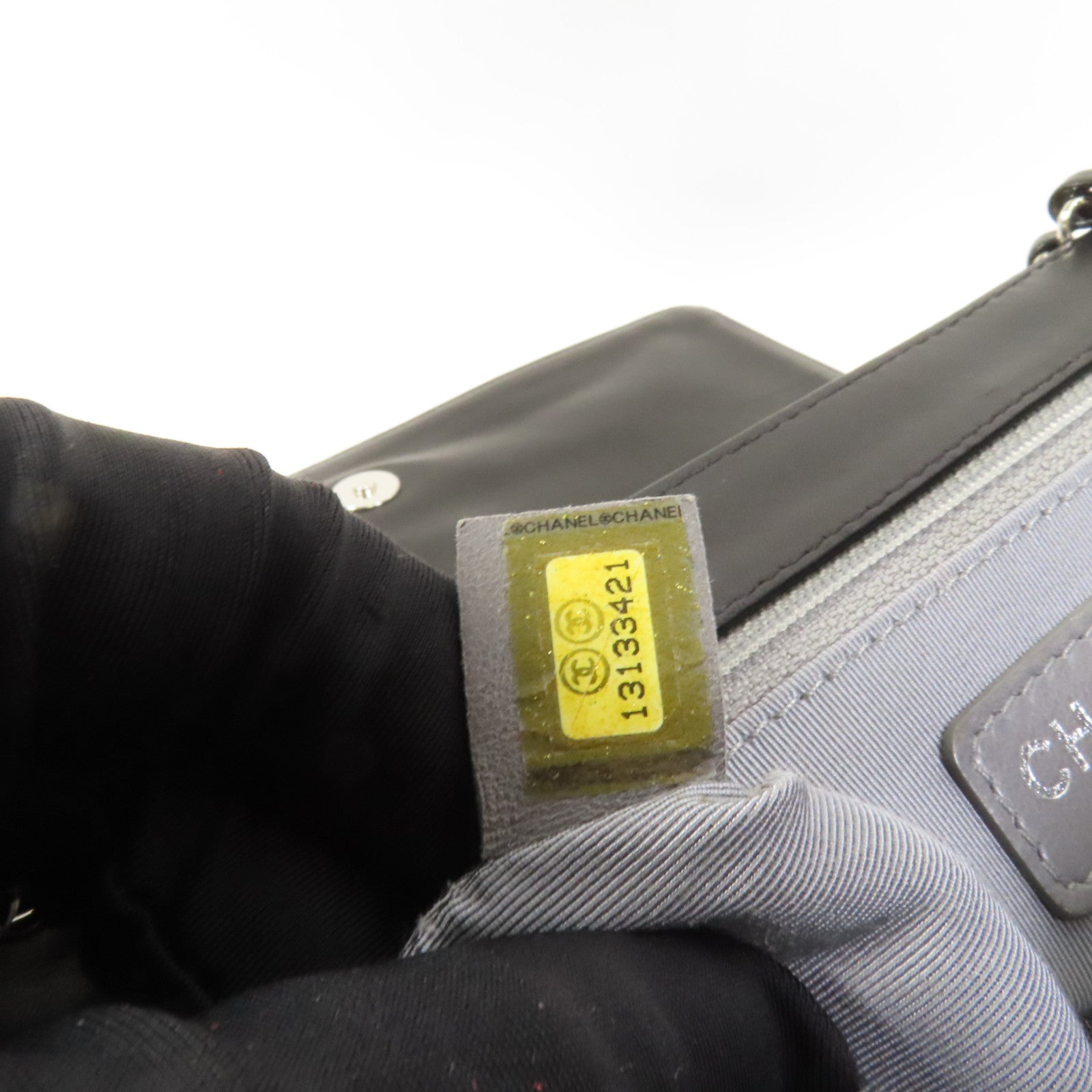 CHANEL 漆皮皮革Lipstick Flap Bag銀扣肩背袋