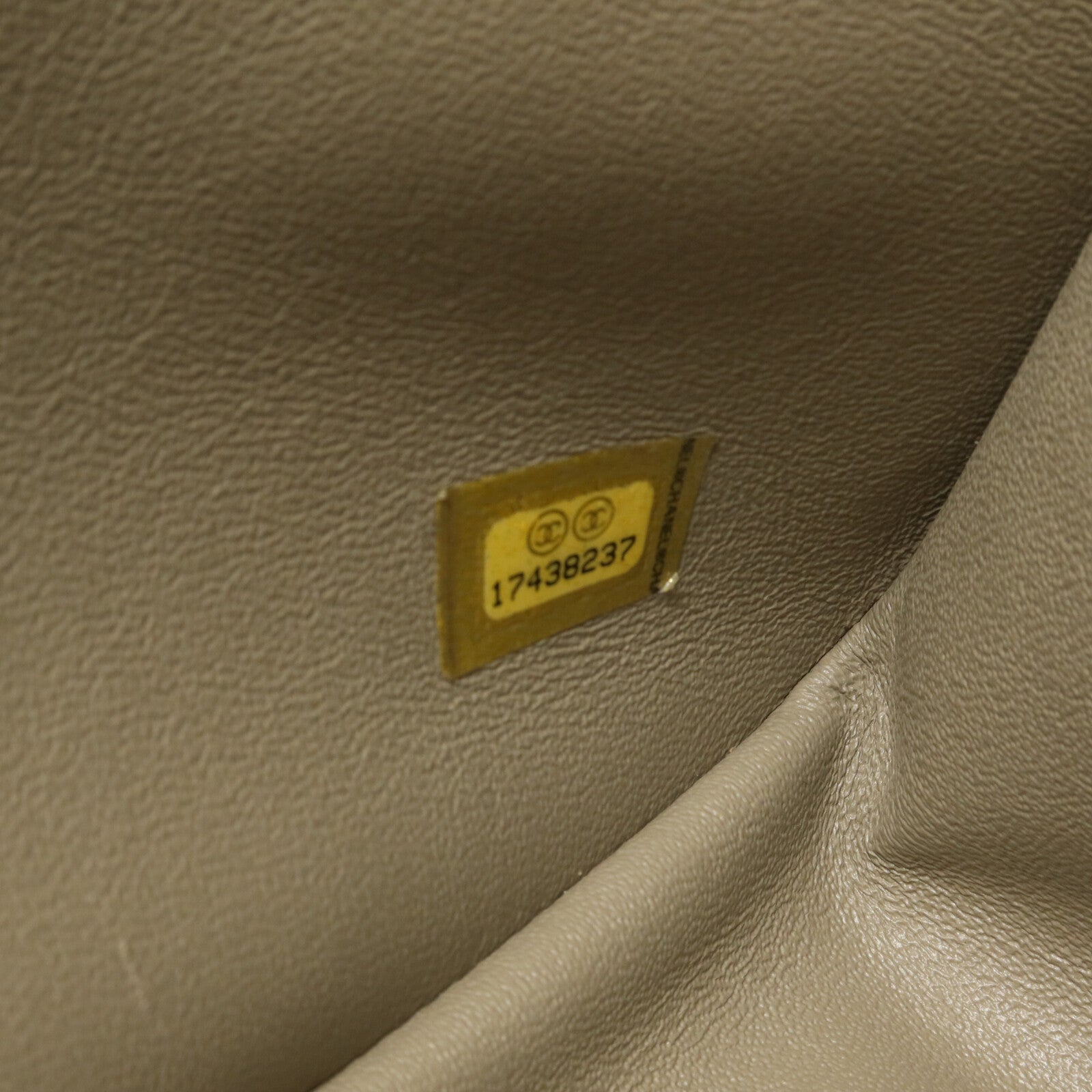 CHANEL 漆皮皮革Large Classic鏈帶肩背袋