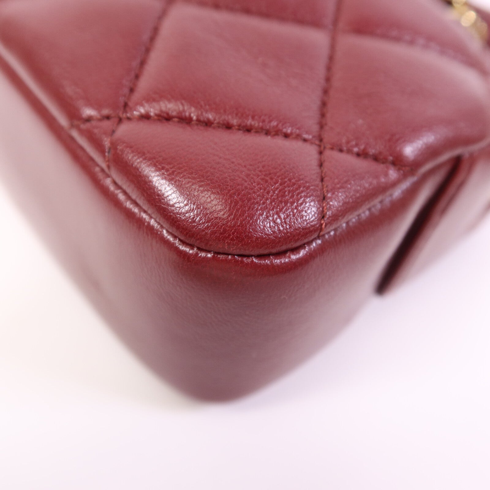 CHANEL 牛皮皮革Camera Bag金扣鏈帶肩背袋